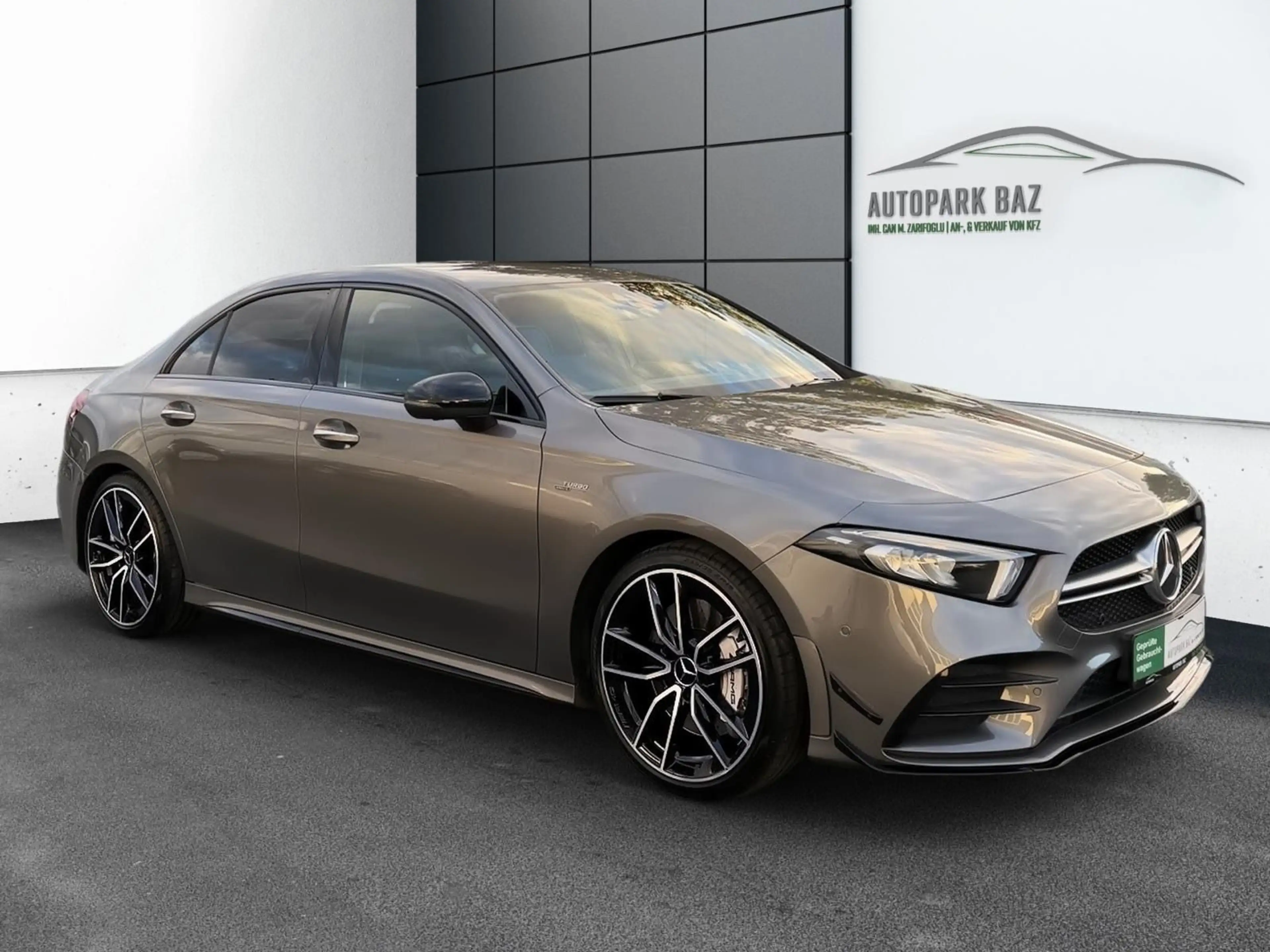 Mercedes-Benz A 35 AMG A Limousine A 35 AMG 4Matic AUTOMATIK — photo 2