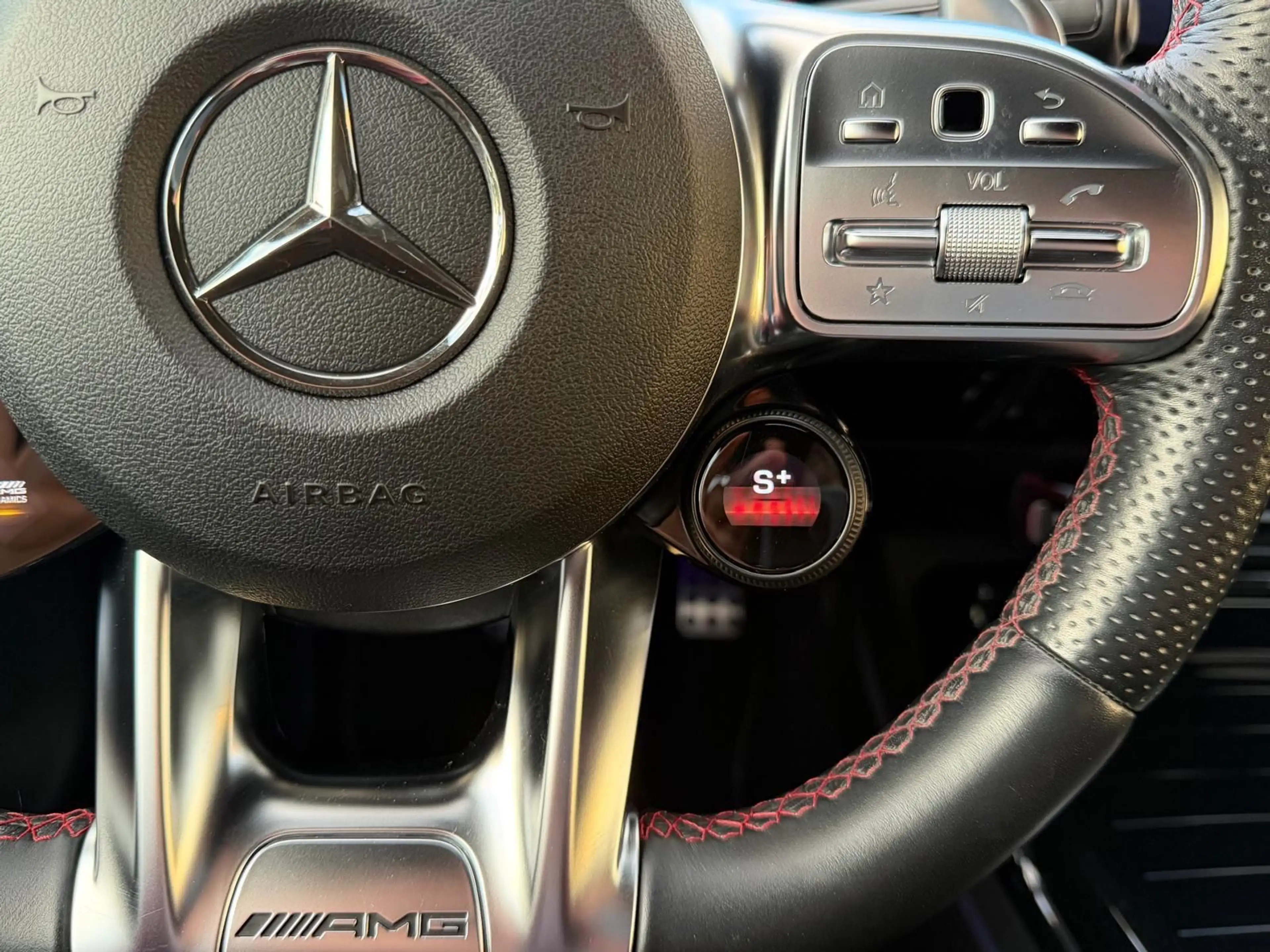 Mercedes-Benz A 35 AMG A Limousine A 35 AMG 4Matic AUTOMATIK — photo 10
