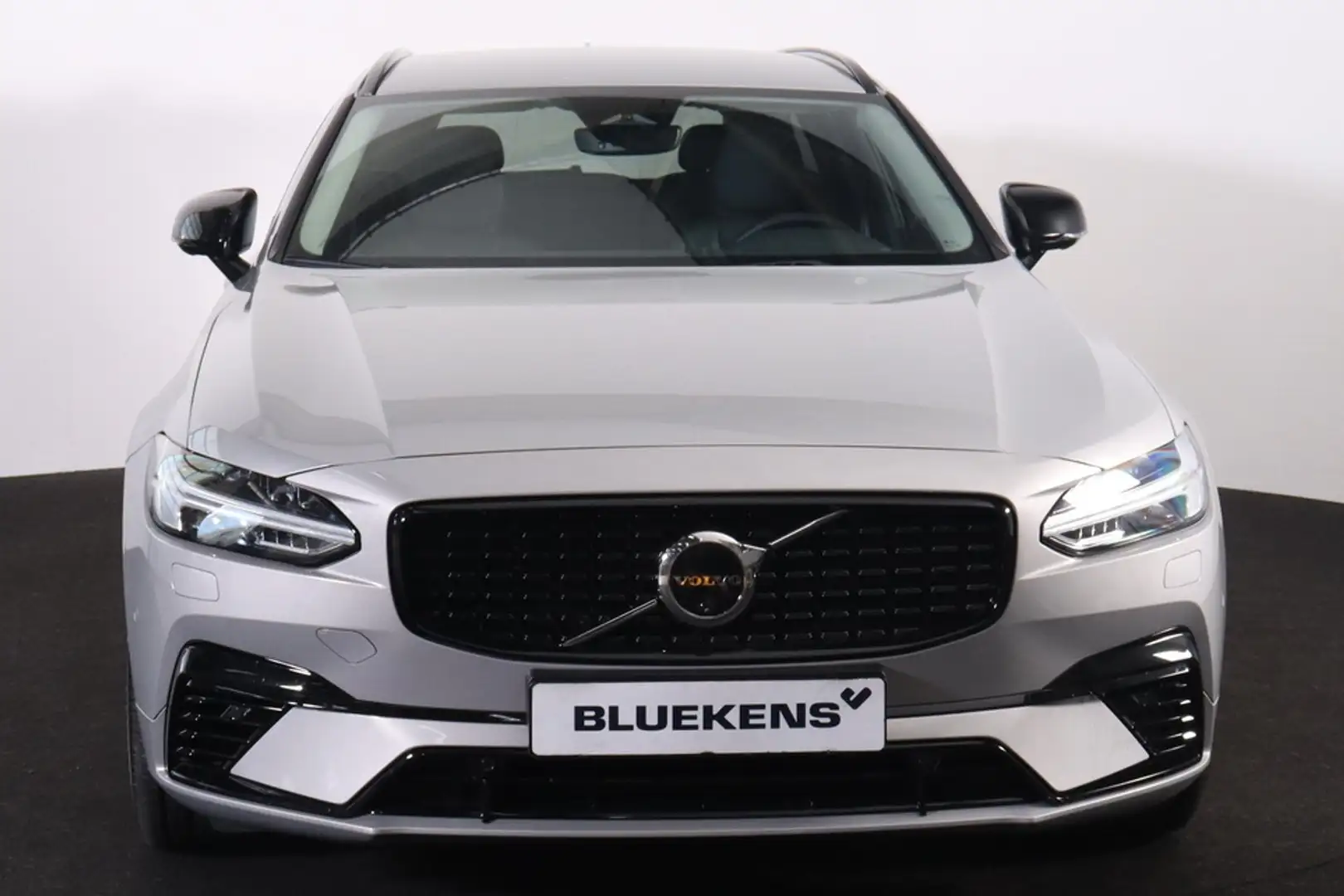 Volvo V90 T6 Recharge AWD Plus Dark - IntelliSafe Assist & S Argent - 2