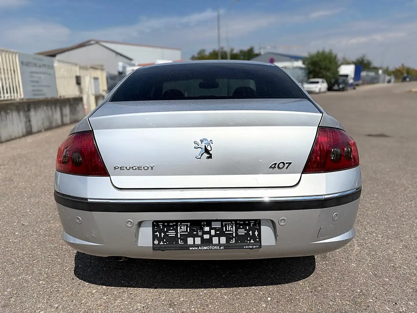 Peugeot 407 Comfort 2,0 HDI 136 (FAP) Tiptronic Silber - 2