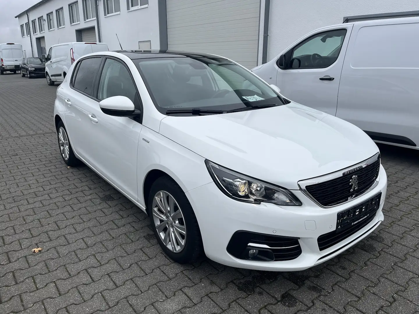 Peugeot 308 Style 1.2 Benzin, EU6, Alu, PDC, Klimatronik Bianco - 2