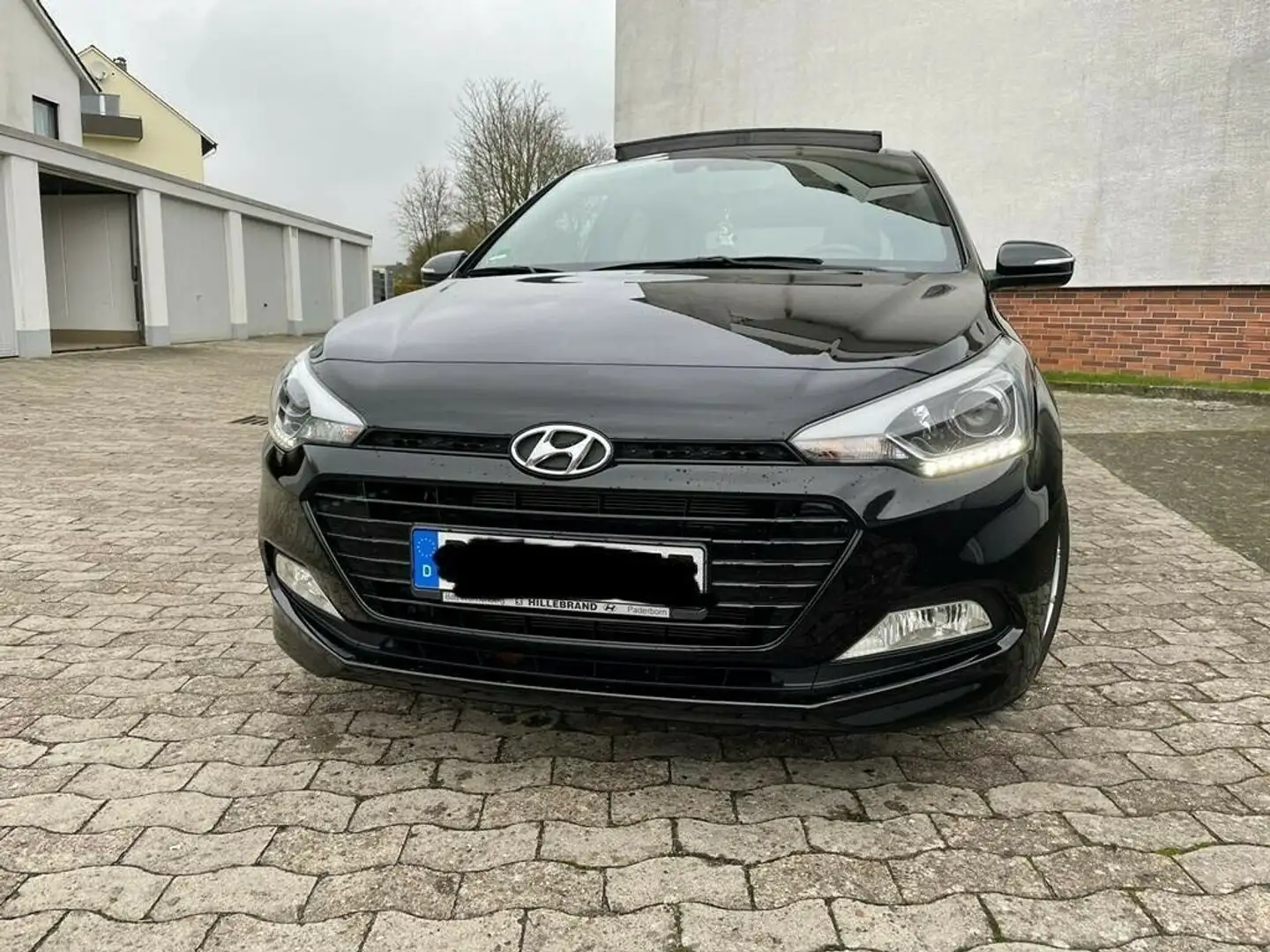 Hyundai i20 i20 1.2 Passion Plus Schwarz - 1
