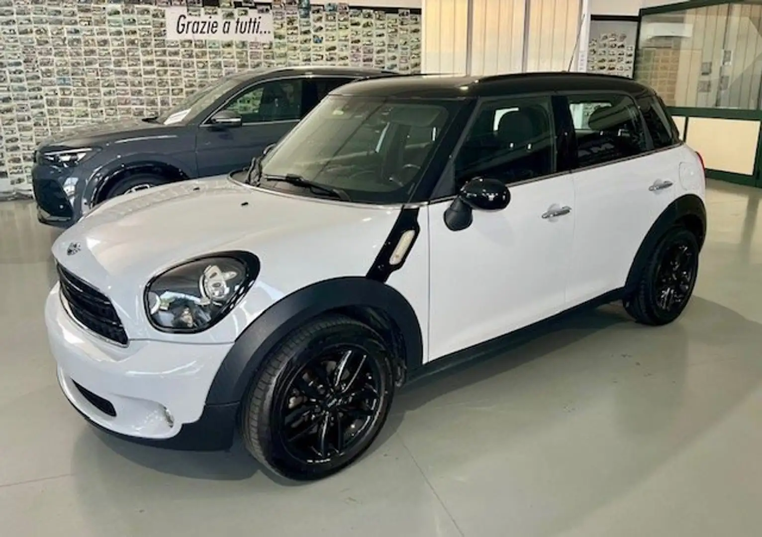 MINI Cooper D Countryman 2.0 TDI AUTOM. Bianco - 1