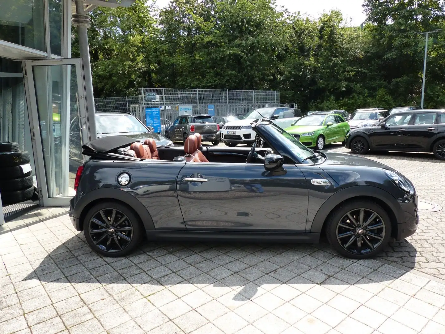 MINI Cooper S Cabrio Aut. "Chili", Leder, Navi, Hifi Gri - 2