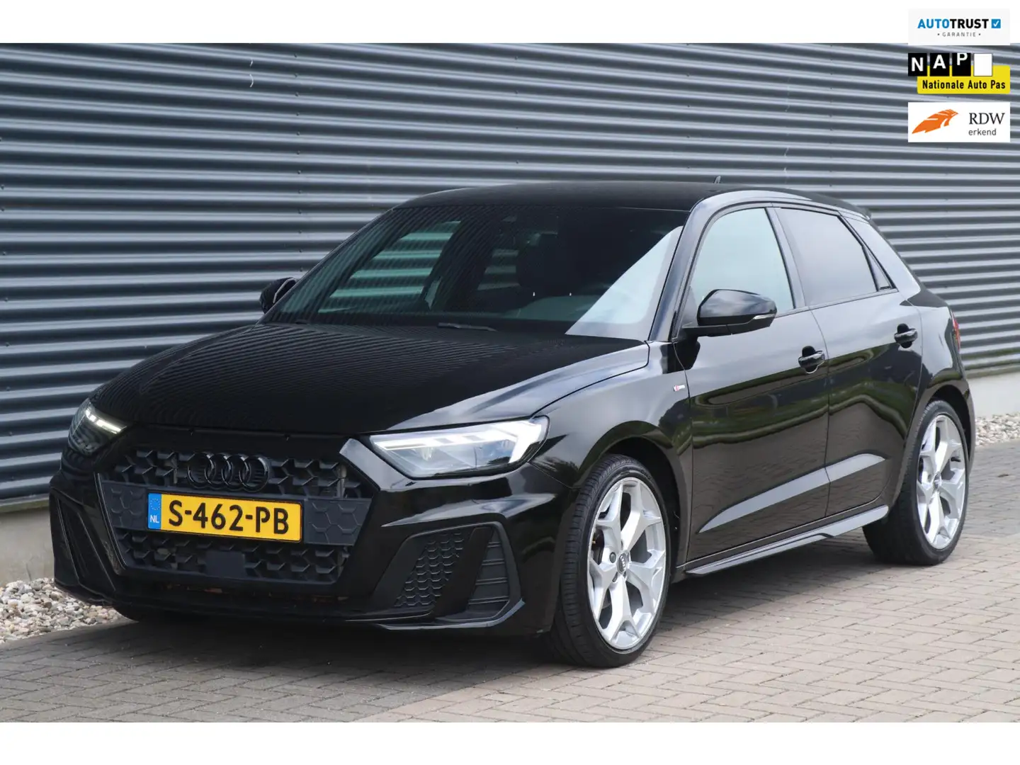 Audi A1 Sportback 30 TFSI S Line | Carplay | PDC | Sfeerve Noir - 1