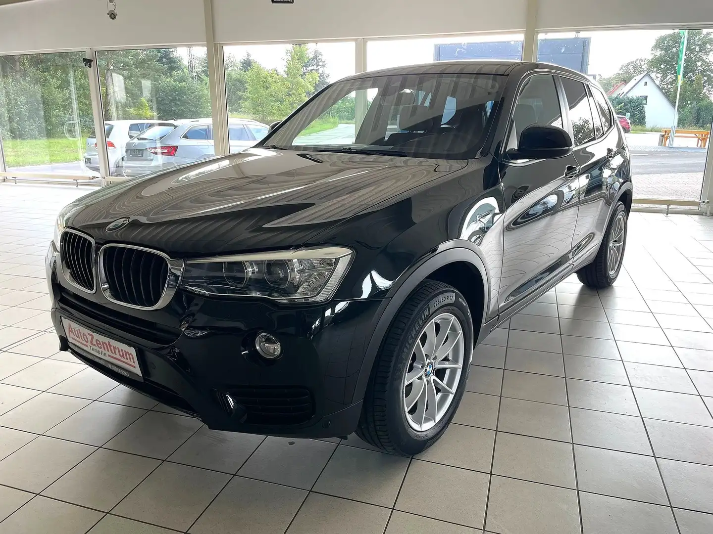 BMW X3 xDrive 20 d Advantage-Head up-Navi-Allrad-AHK- Schwarz - 1
