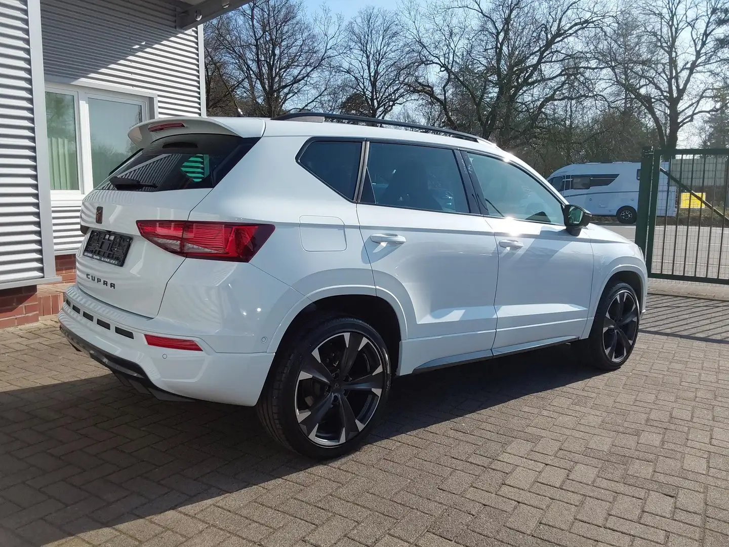 CUPRA Ateca 1.5 TSI DSG AHK/LED/PDC/SHZ/KAM/NAV 110 kW (150... Weiß - 2
