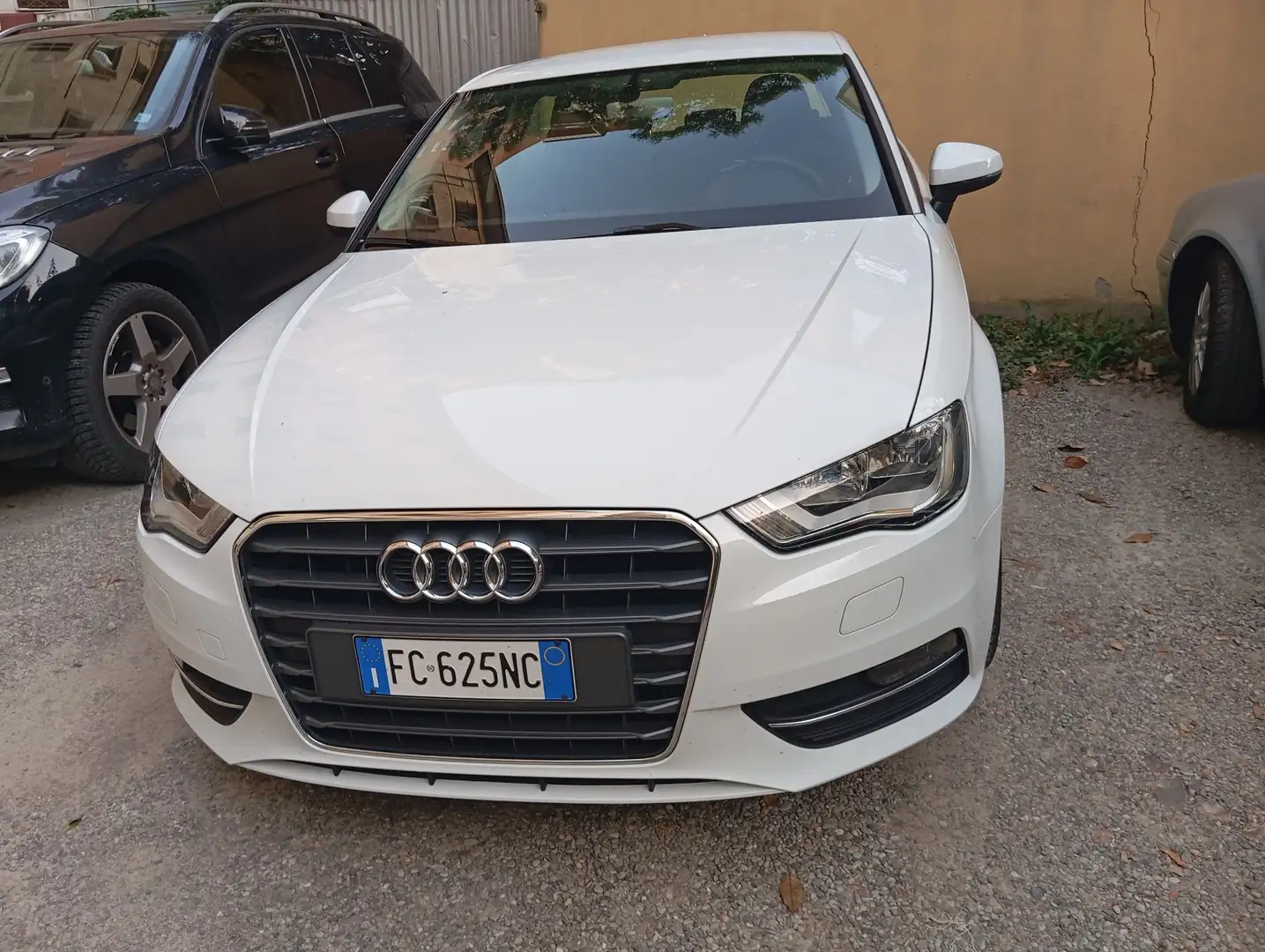 Audi A3 1.6 TDI S tronic design - 1