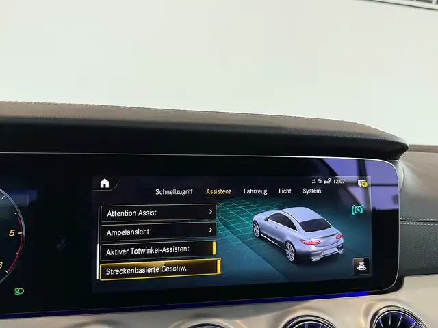 Mercedes-Benz E 220 d AMG-Line 4MATIC Aut.*Widescreen*Panorama*360° Ansicht 40