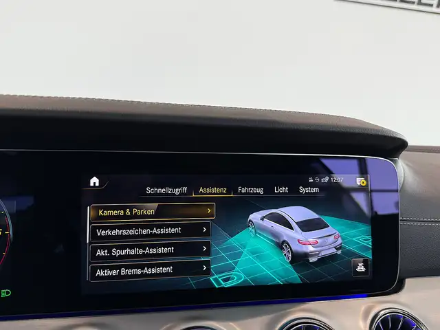 Mercedes-Benz E 220 d AMG-Line 4MATIC Aut.*Widescreen*Panorama*360° Ansicht 39