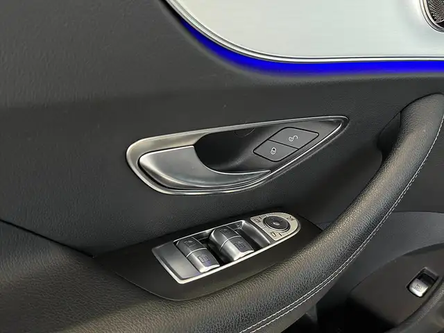 Mercedes-Benz E 220 d AMG-Line 4MATIC Aut.*Widescreen*Panorama*360° Ansicht 22