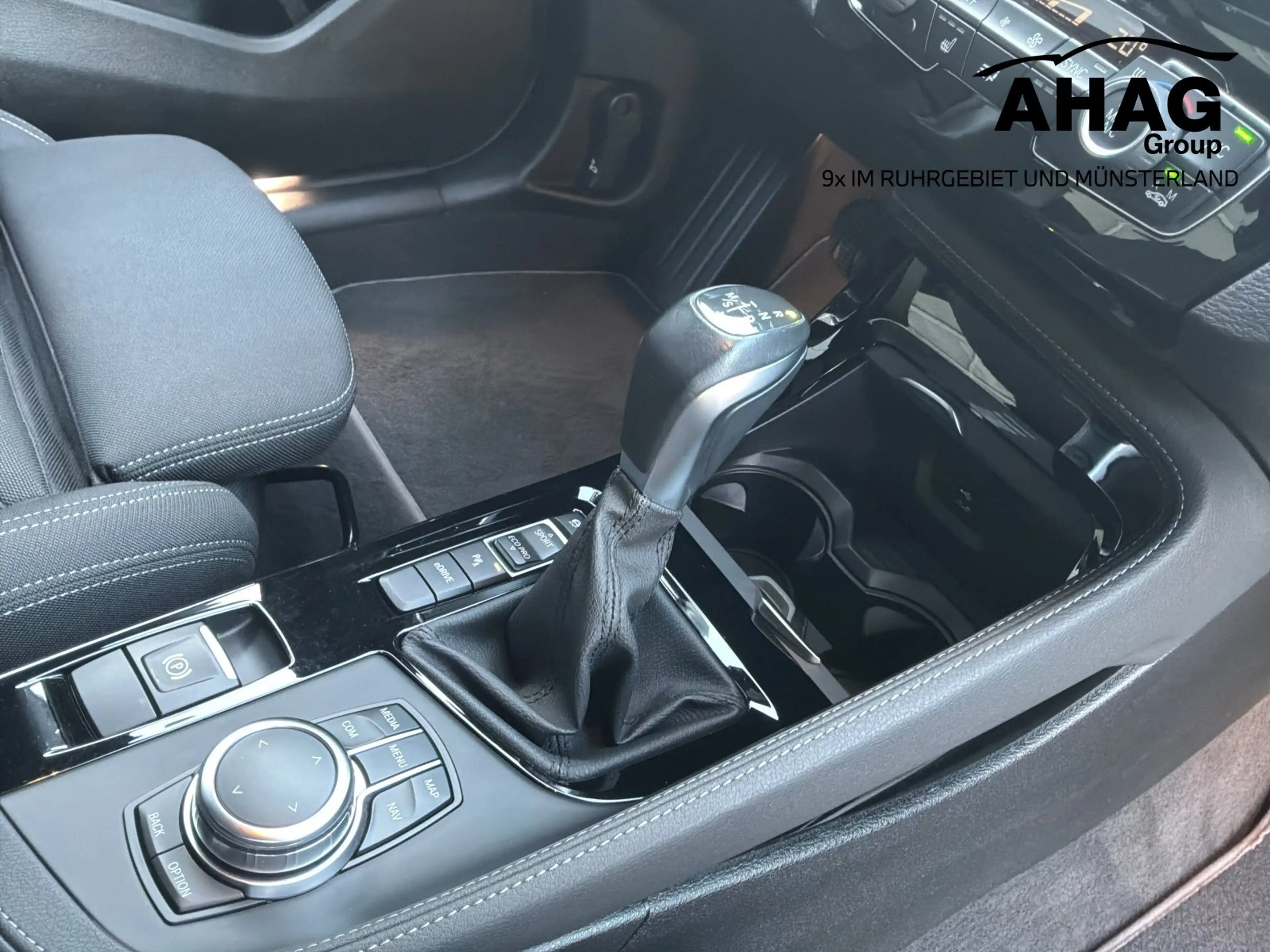BMW X2 xDrive25e (2020 - 2024) — photo 10