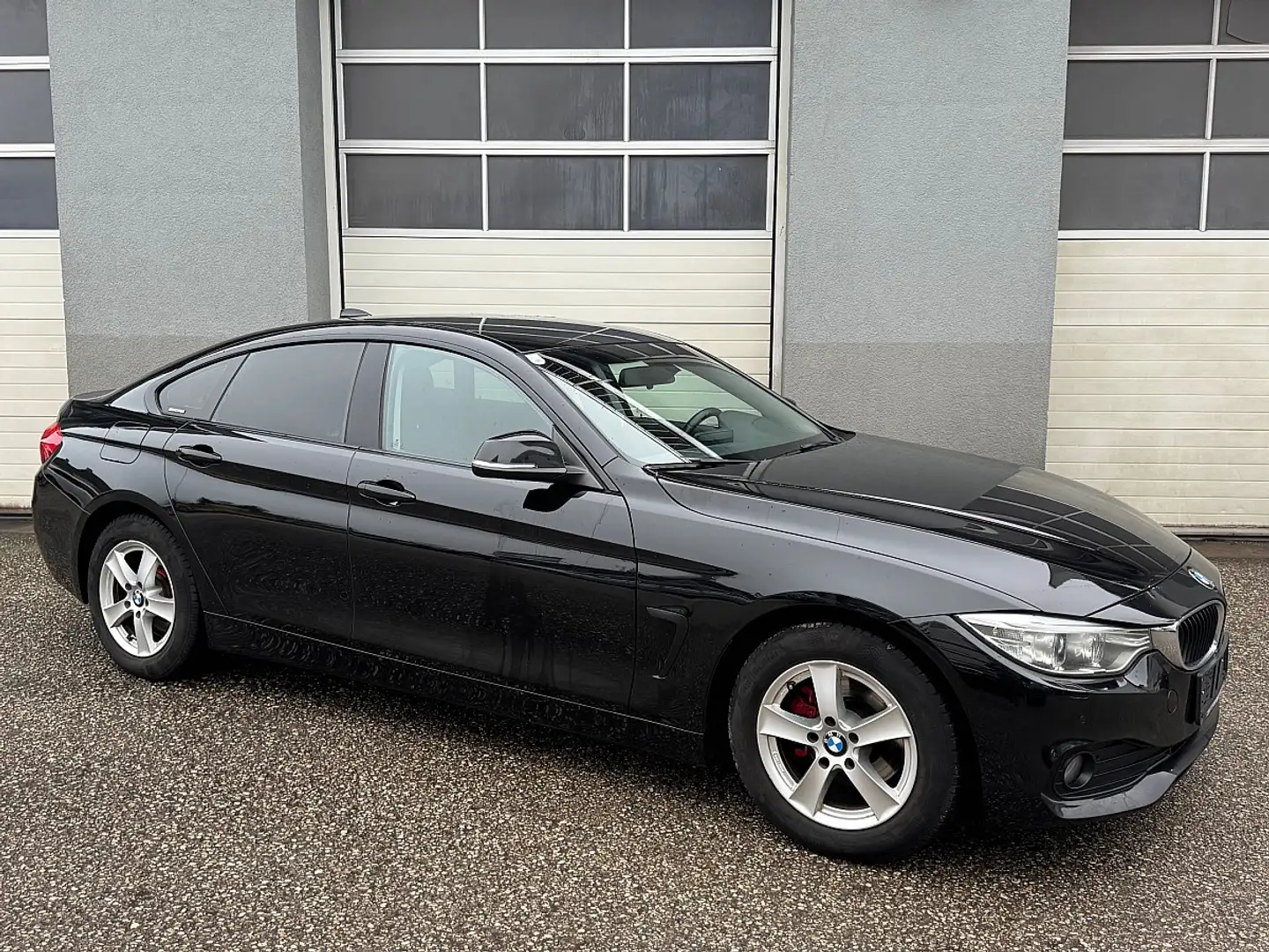 BMW 418 d Gran Coupe Advantage Schwarz - 1