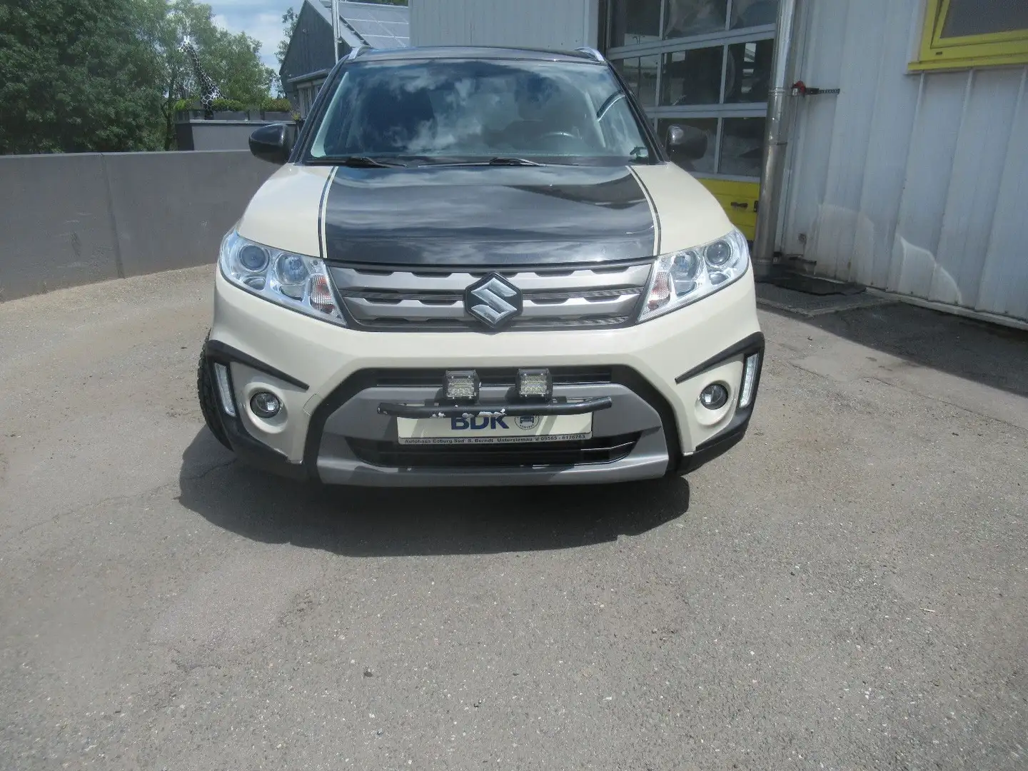 Suzuki Vitara 1.6 DDiS Comfort 4x4 NAVI AHK SHZG KAMERA Beige - 2