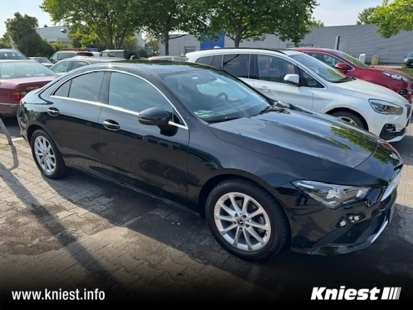Mercedes-Benz CLA 180 Progressive Business-Paket Schwarz - 2