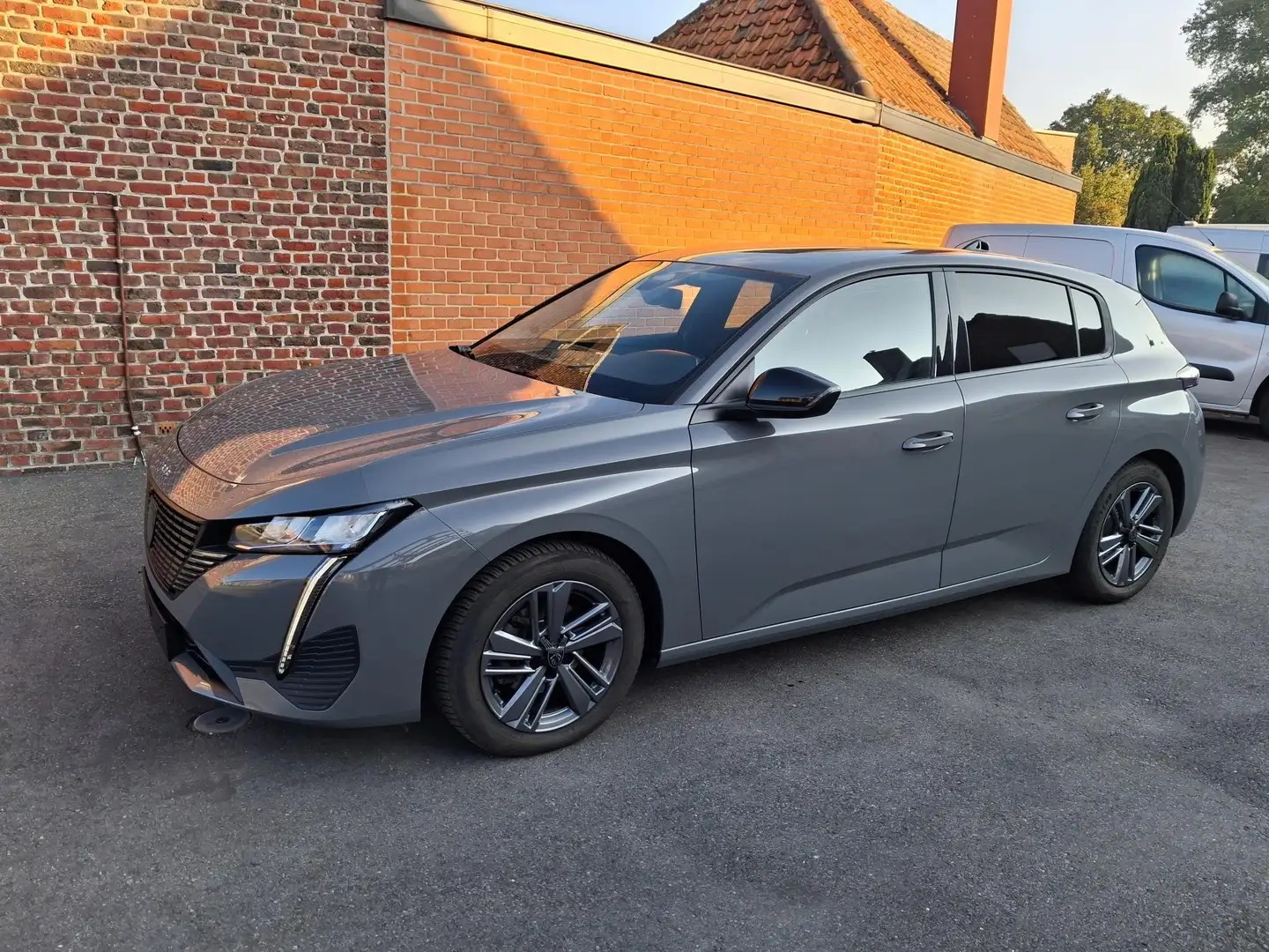 Peugeot 308 308 PureTech 130 EAT8 Allure Grijs - 2