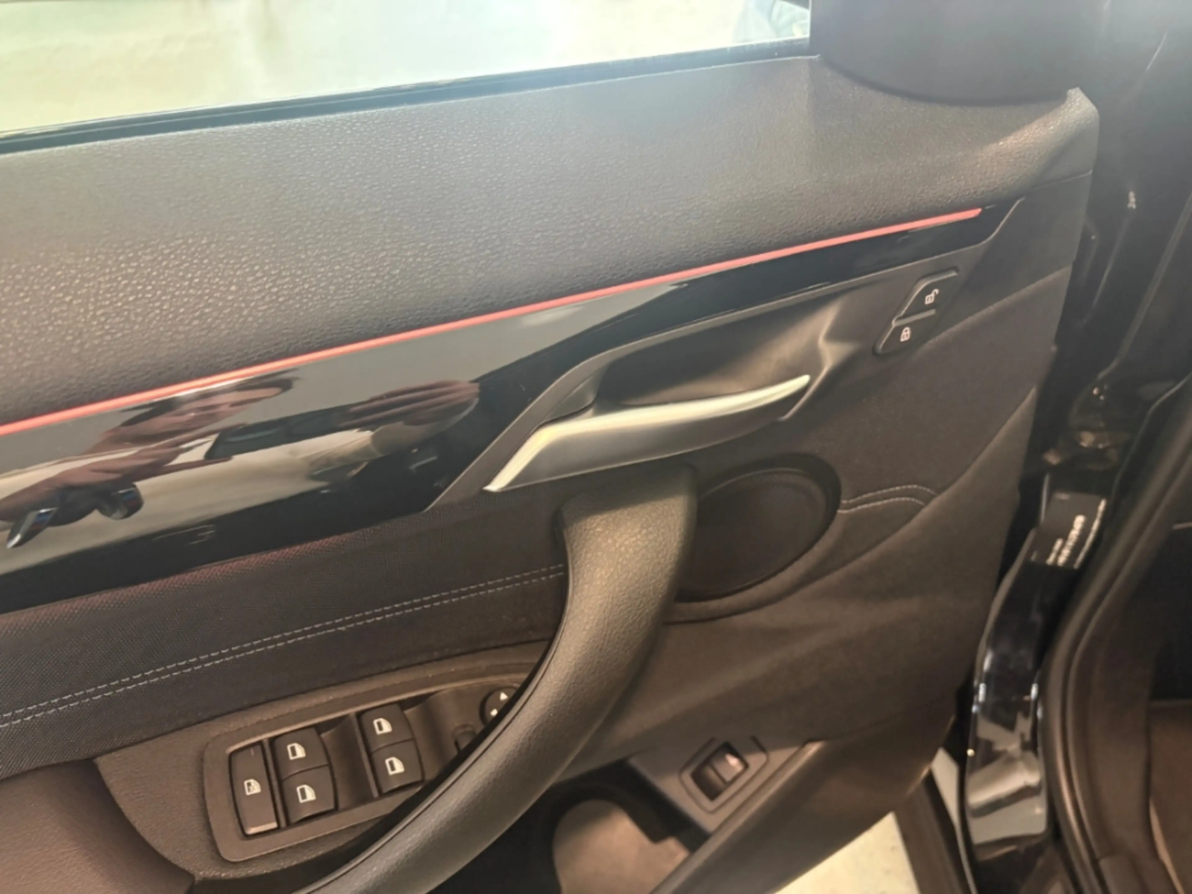 BMW X2 sDrive18i Navi LED El. Heckklappe Mehrzonenklima 2 — photo 8