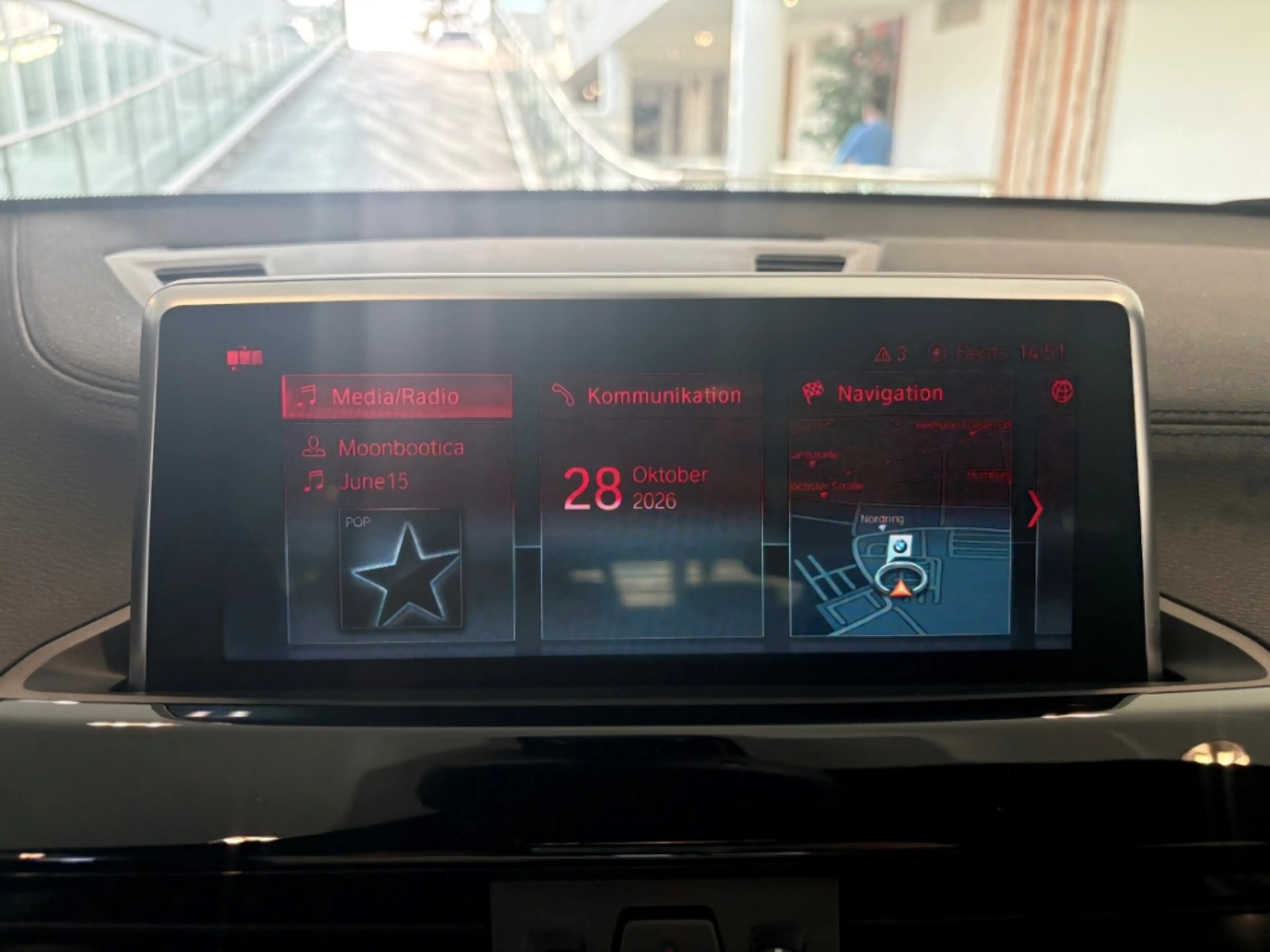 BMW X2 sDrive18i Navi LED El. Heckklappe Mehrzonenklima 2 — photo 15