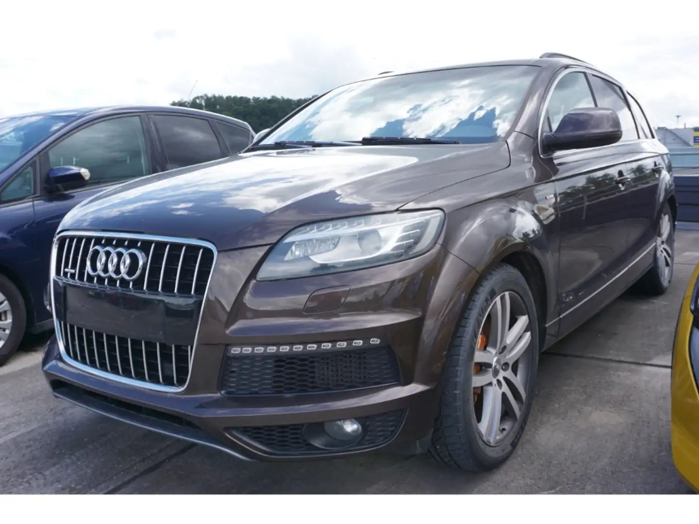 Audi Q7 3.0 TDI quattro DPF 7-Sitzer Pano AHK Xenon 20'' E Braun - 1