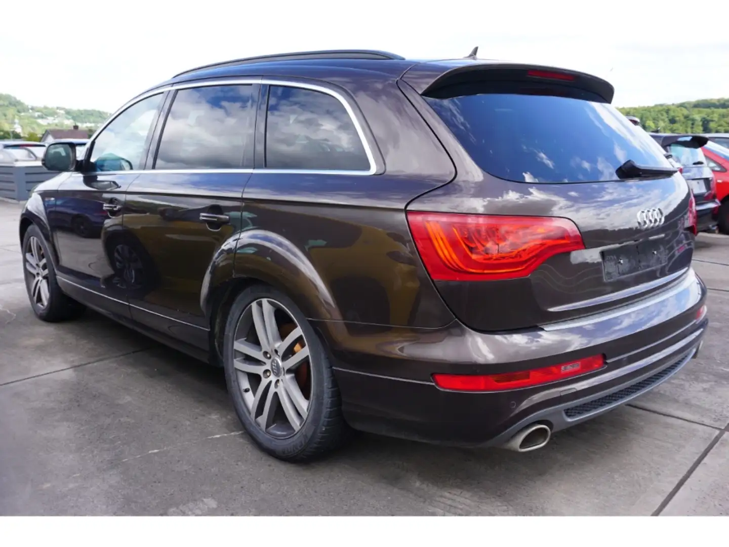 Audi Q7 3.0 TDI quattro DPF 7-Sitzer Pano AHK Xenon 20'' E Braun - 2