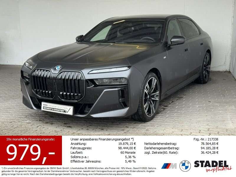 2025 BMW 740