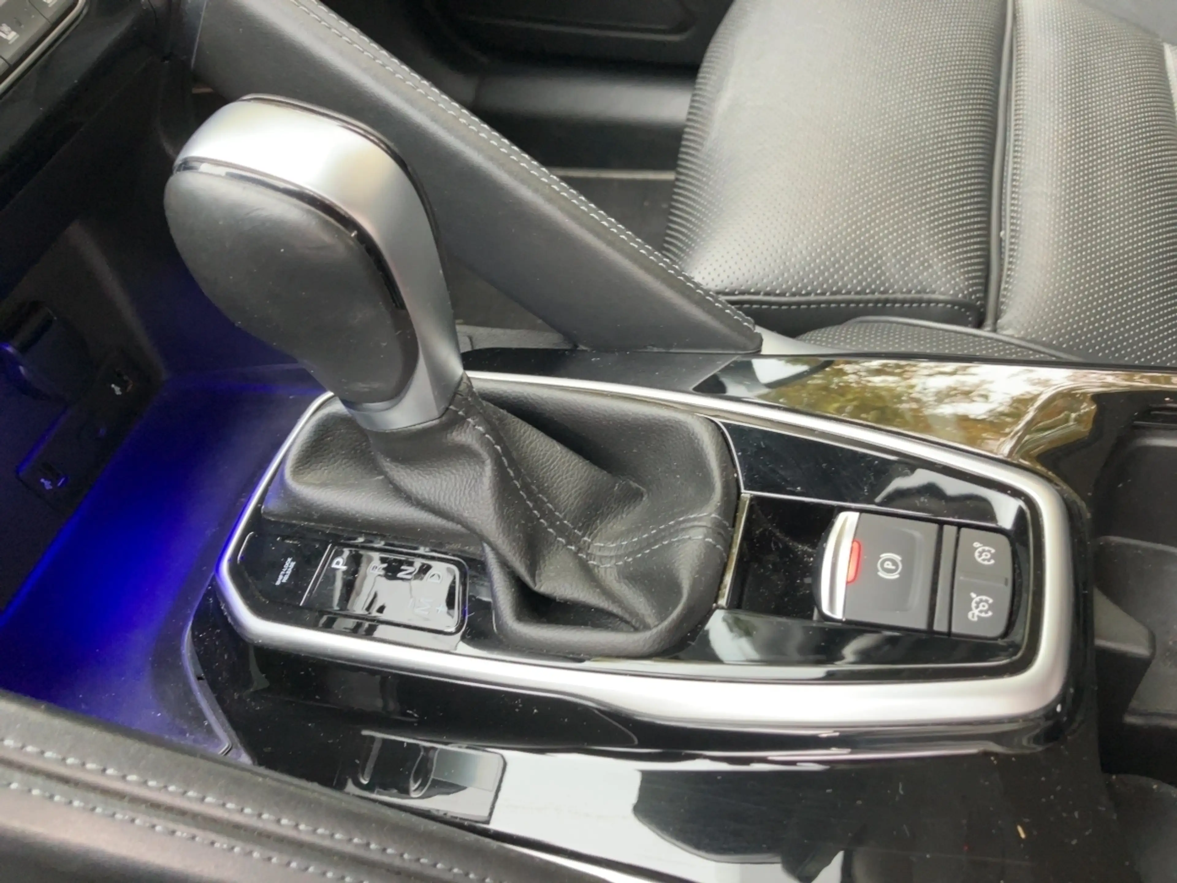 Renault Koleos INITIALE PARIS TCe 160 — photo 15