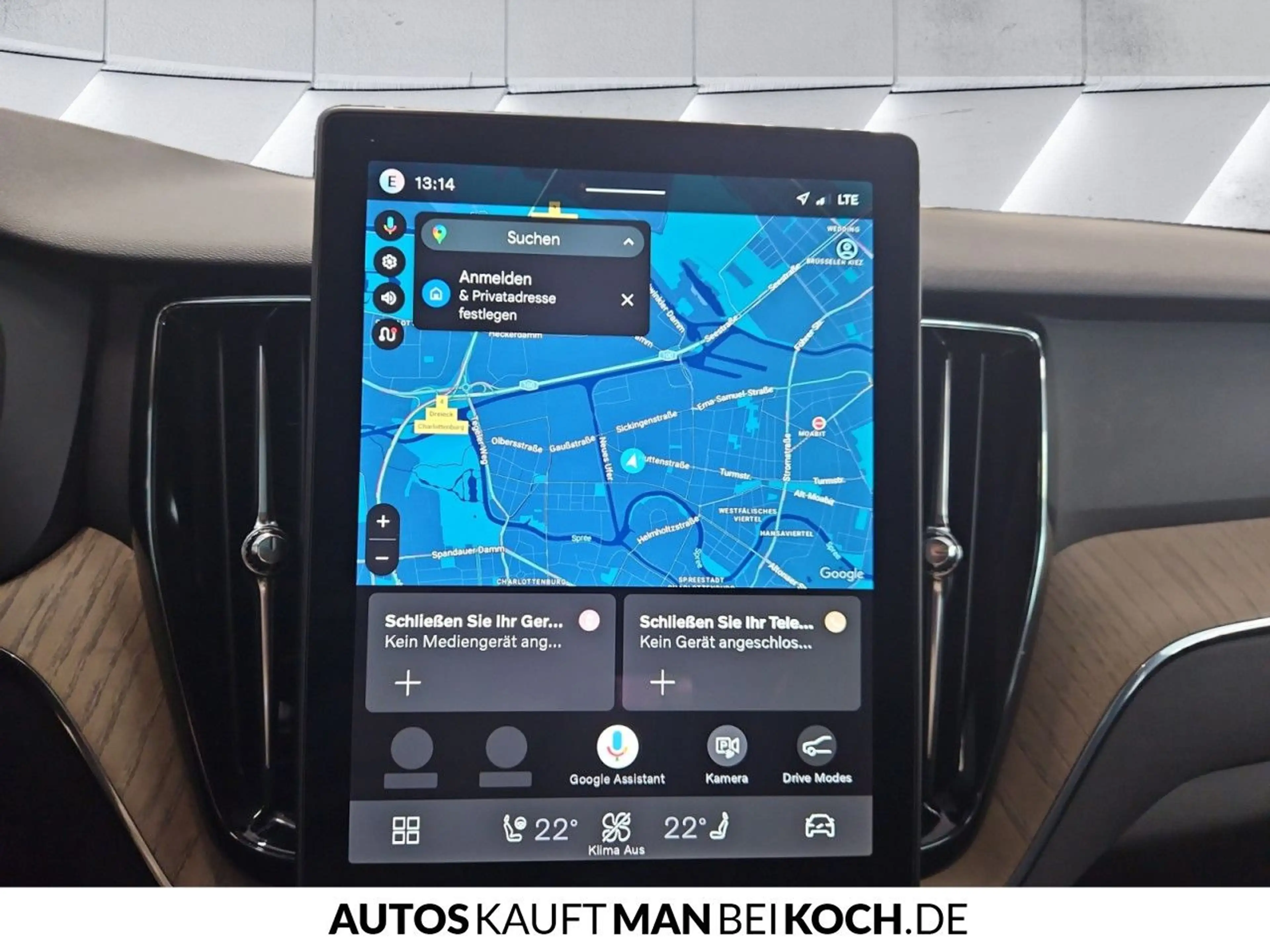 Volvo XC60 T6 AWD B Plus Dark ACC BLIS HUD PANO AHK — photo 12