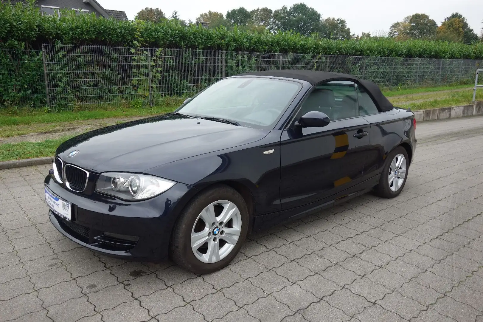 BMW 120 i Cabrio/ Xenon/ T-Leder/Klima Niebieski - 1