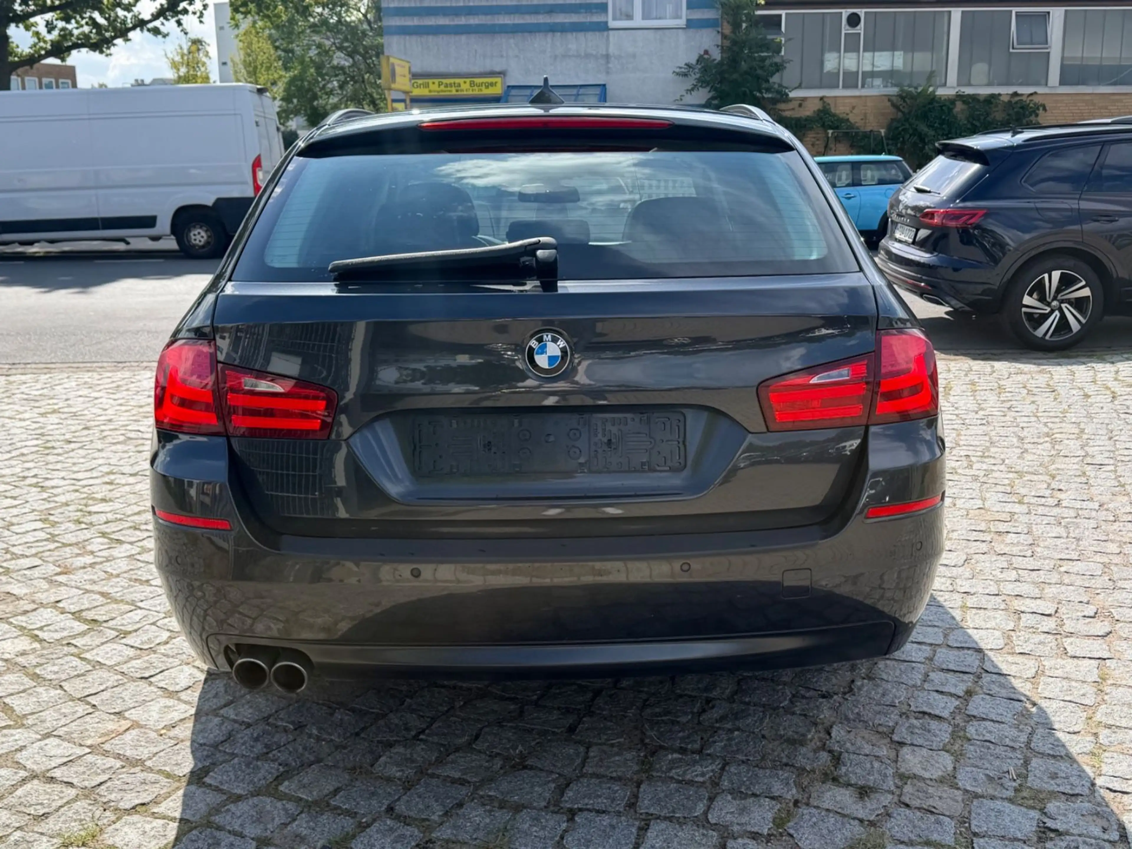 BMW 520 d Touring*Leder*Pano*Xenon*AHK* — photo 3
