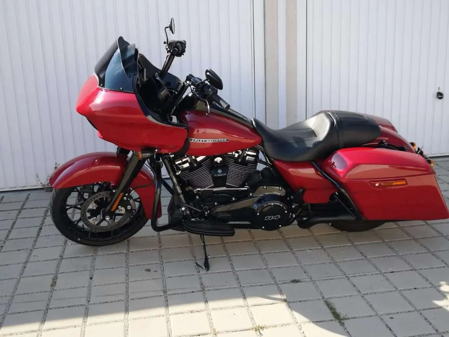 Harley-Davidson Road Glide Special Tourer Rouge - 1