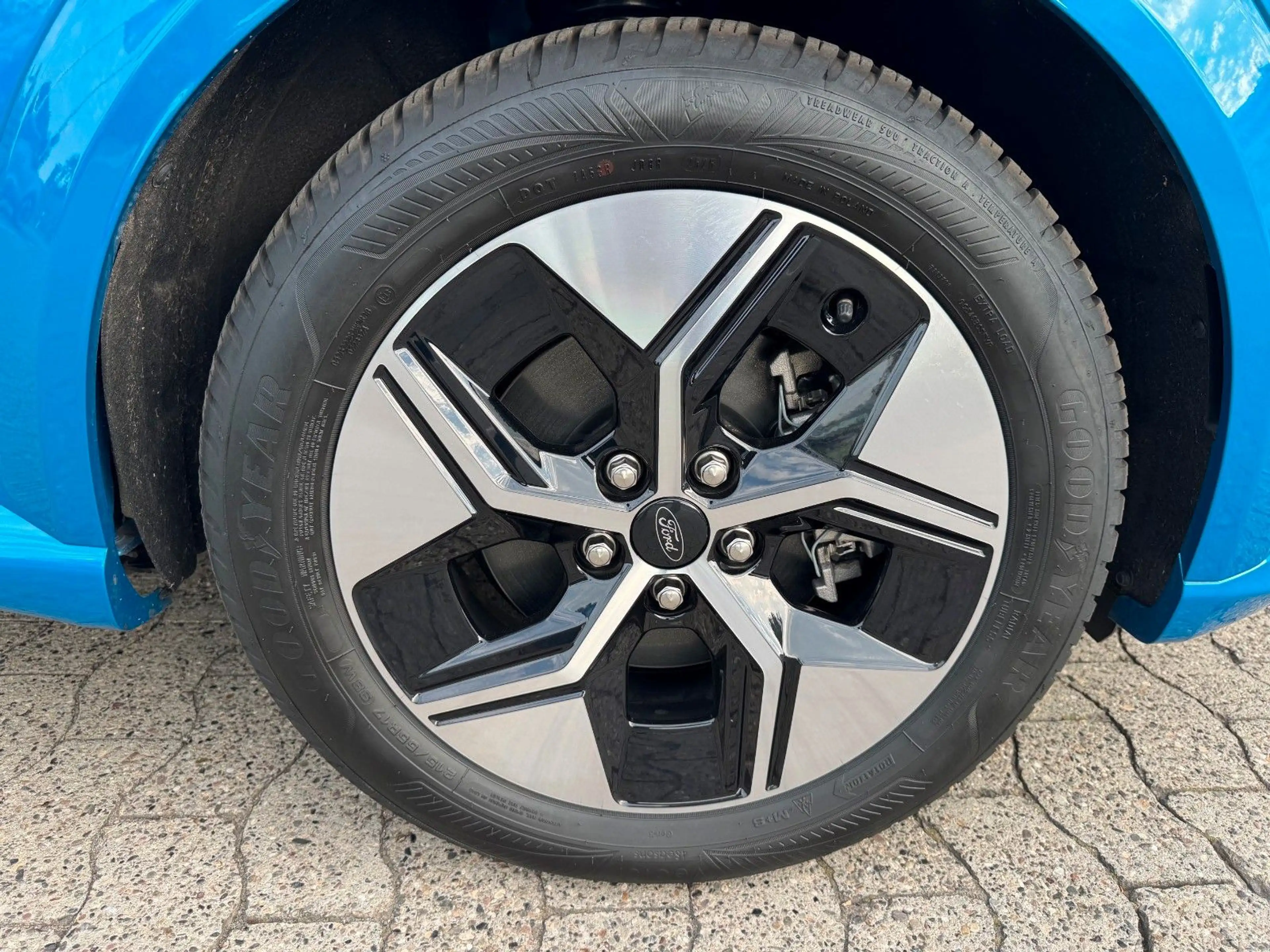 Ford Puma Gen-E 43 kwh PREMIUM (mit Panoramadach) — photo 9