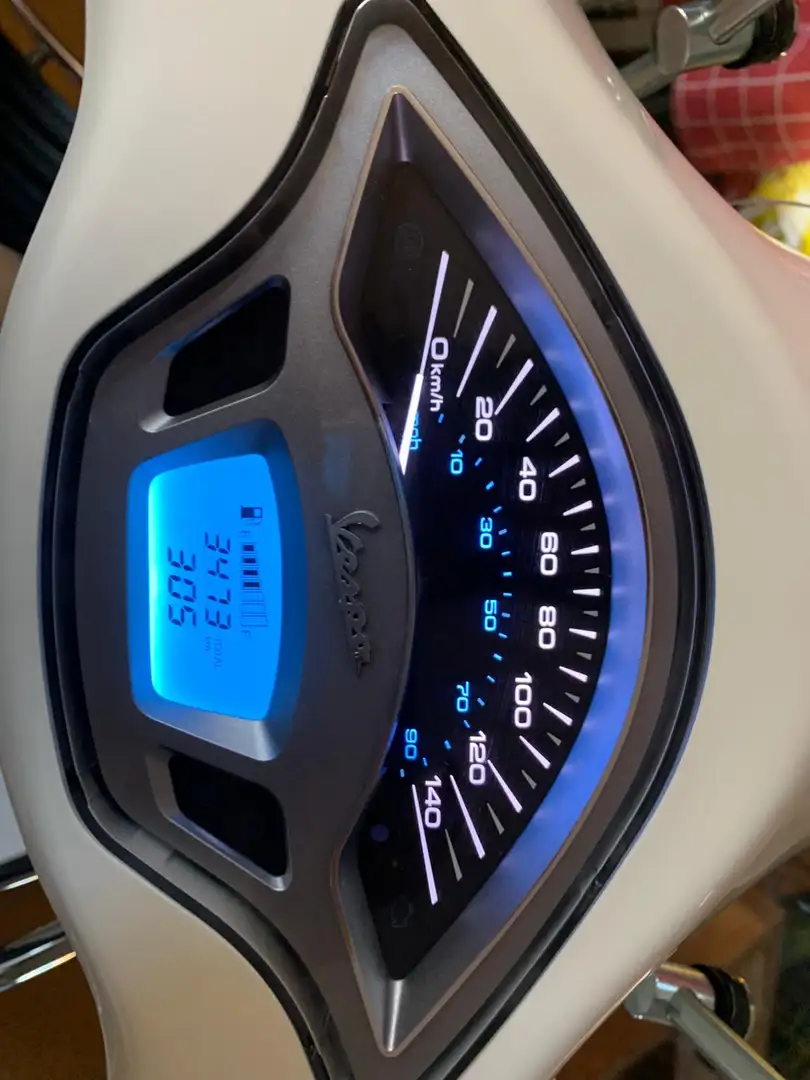 Piaggio Primavera vespa  125 full optional Blanco - 2