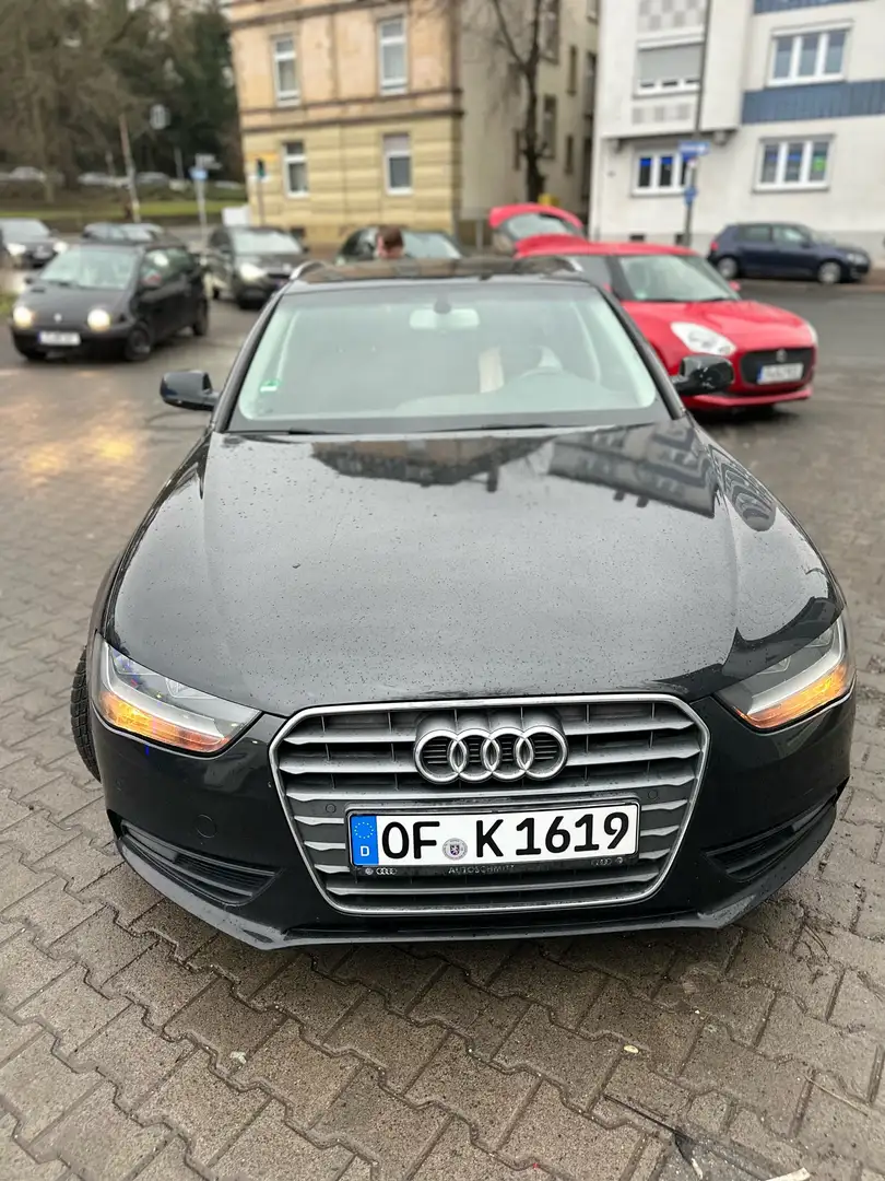 Audi A4 - 1