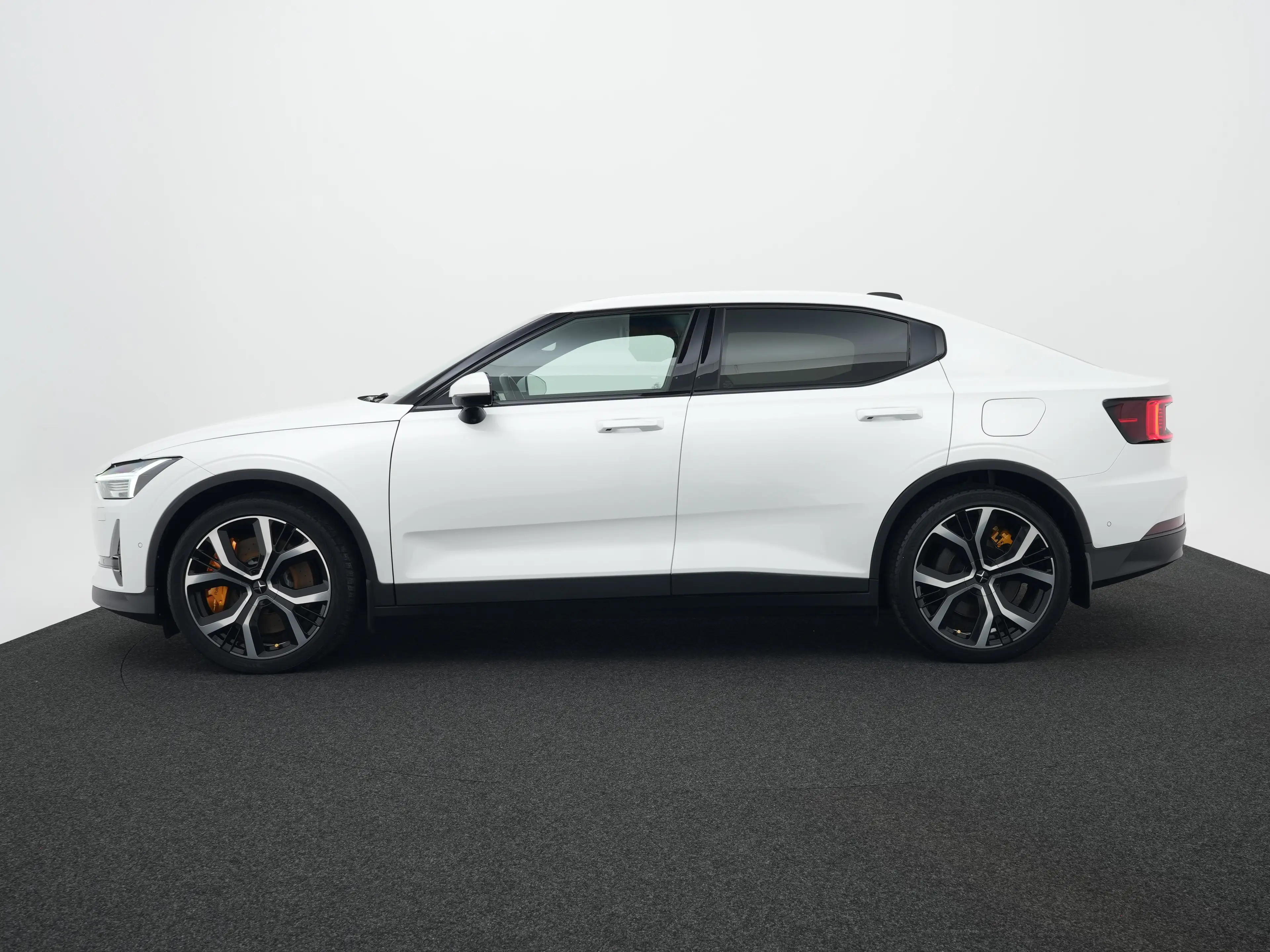 Polestar 2 Long Range Dual Performance 78kWh | 360° Camera | — photo 3