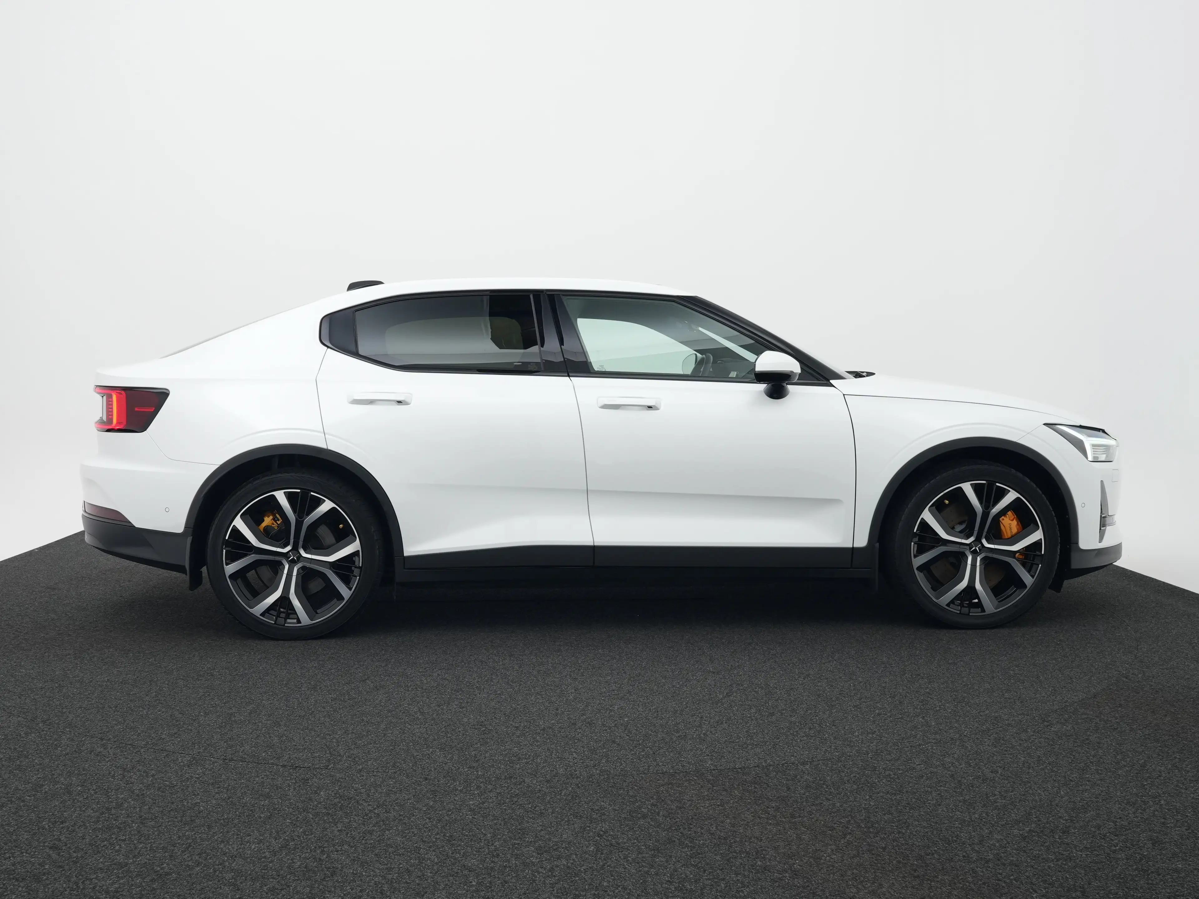 Polestar 2 Long Range Dual Performance 78kWh | 360° Camera | — photo 4