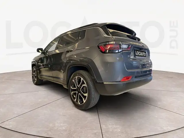 Jeep Compass view 5