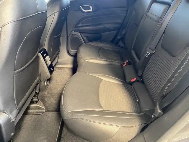 Jeep Compass view 8