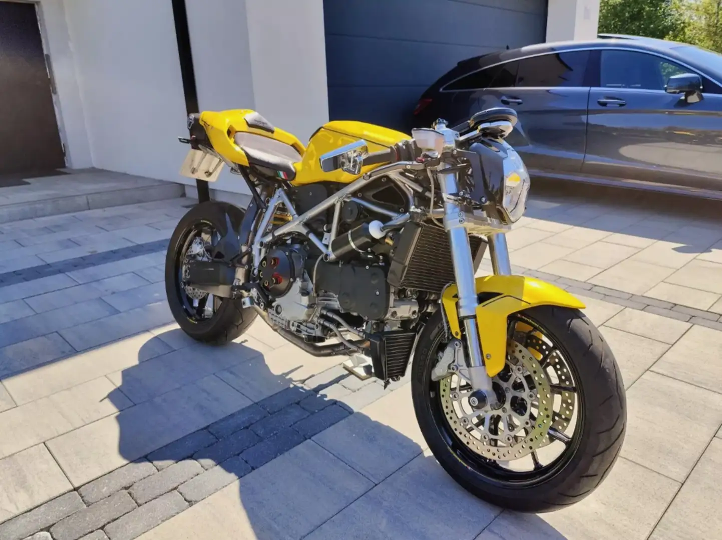 Ducati 749 Goud - 1