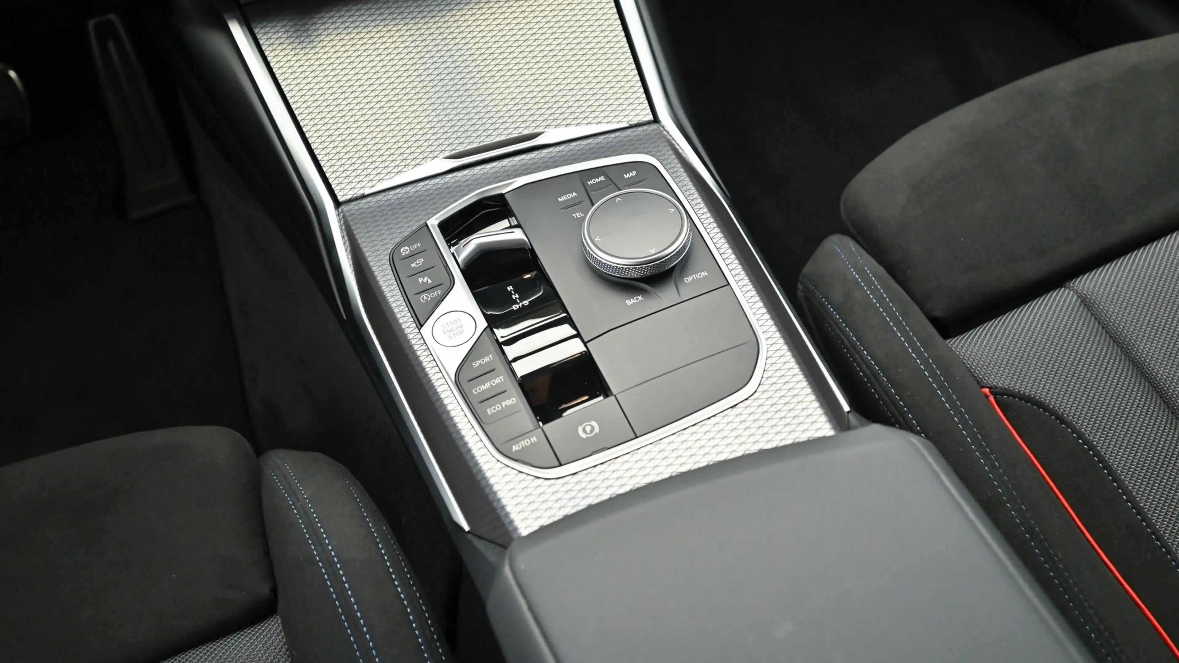 BMW 318 i — photo 10