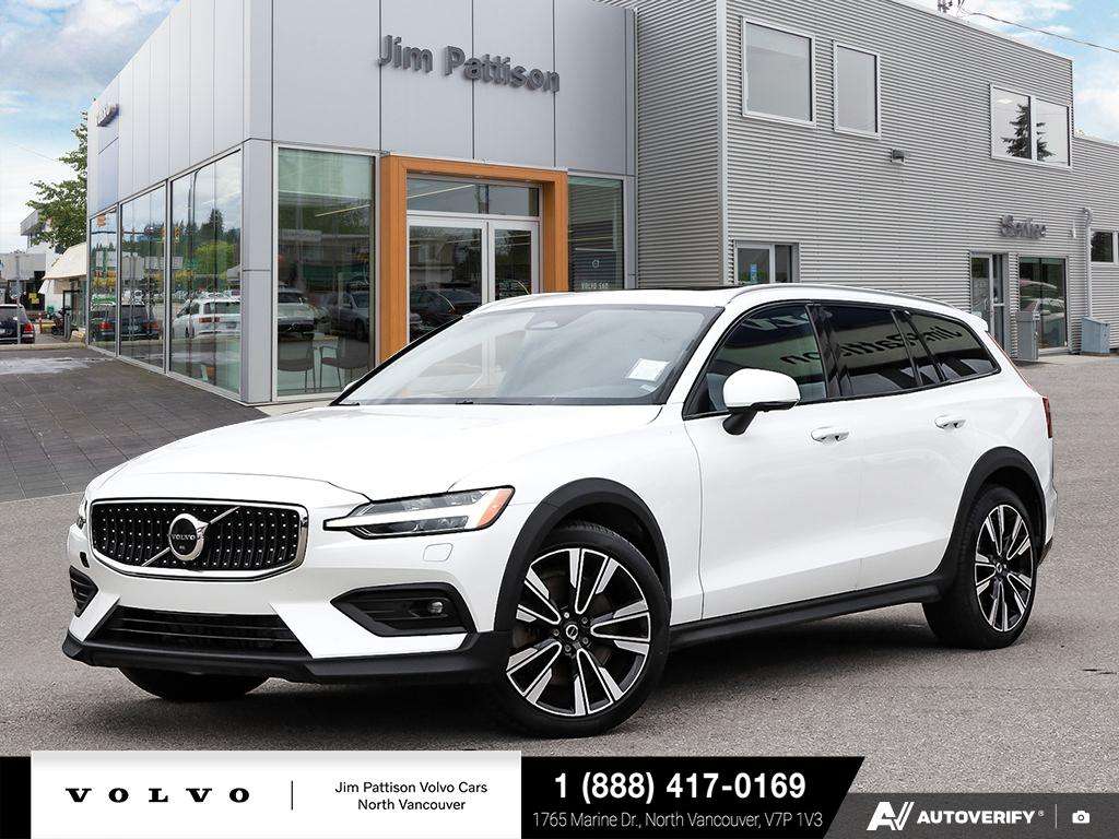2023 Volvo V60 Cross Country