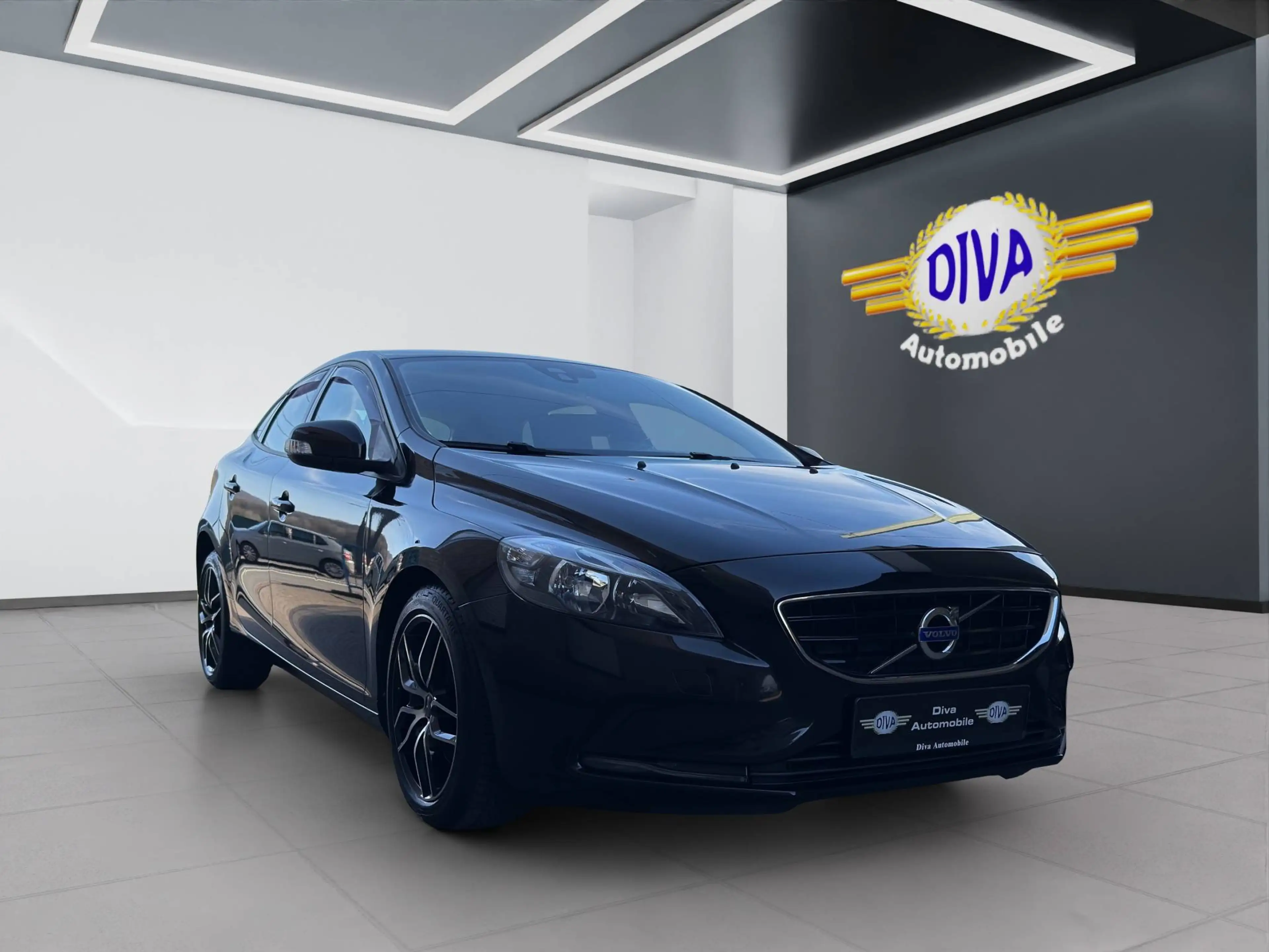 Volvo V40 1.5 You! — photo 7
