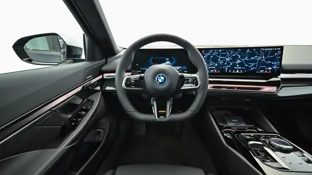 BMW i5 xDrive40 M-Sportpaket Pro Ansicht 16