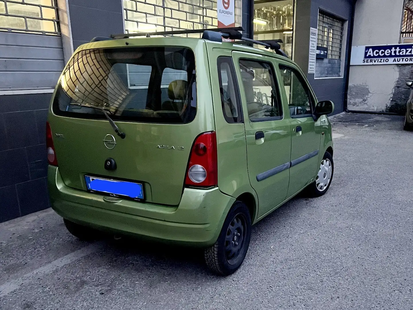 Opel Agila 1.2 16v Color Edition - 2