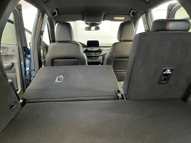 Ford Kuga view 16