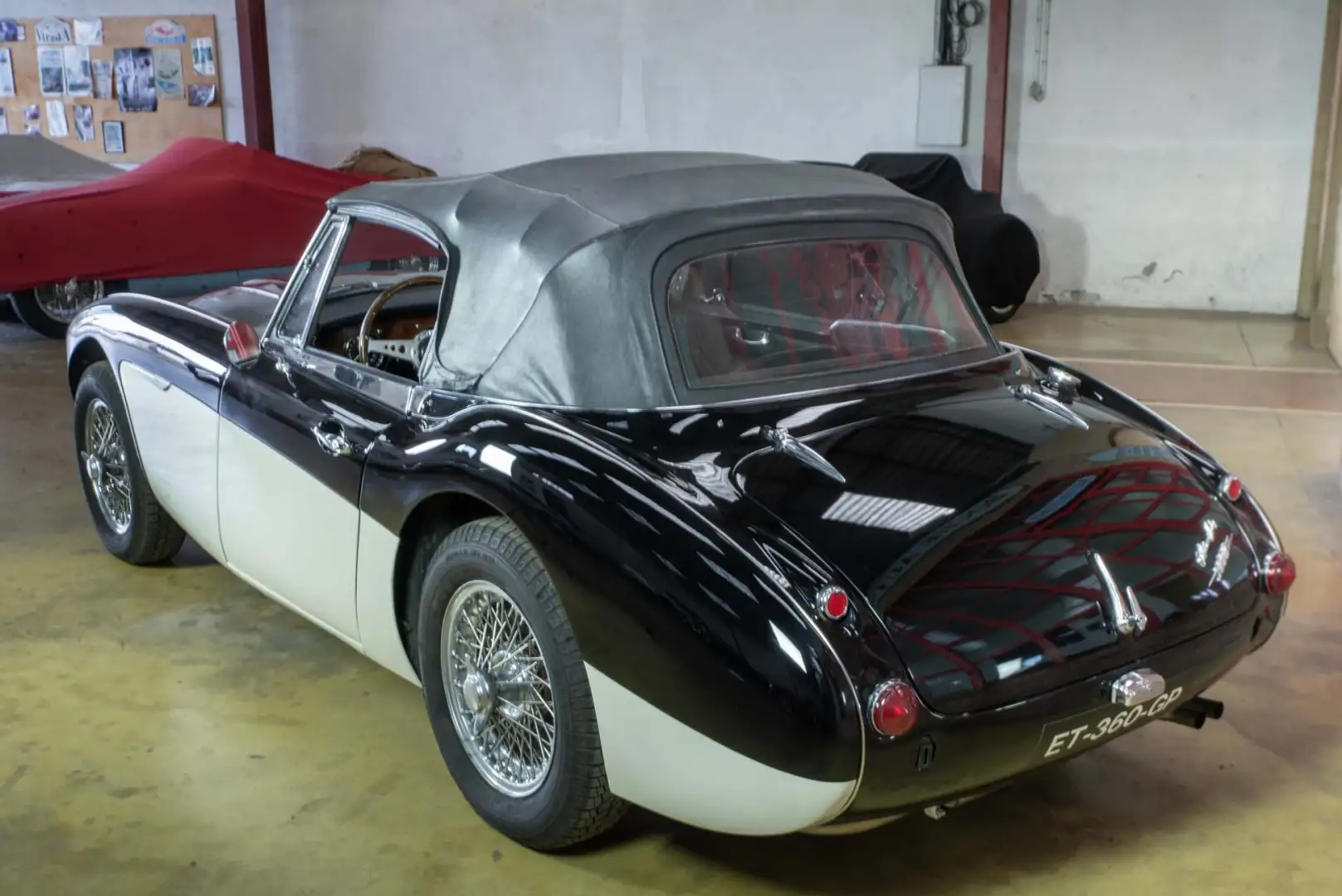 Austin-Healey 3000 MkIII BJ8 Schwarz - 2