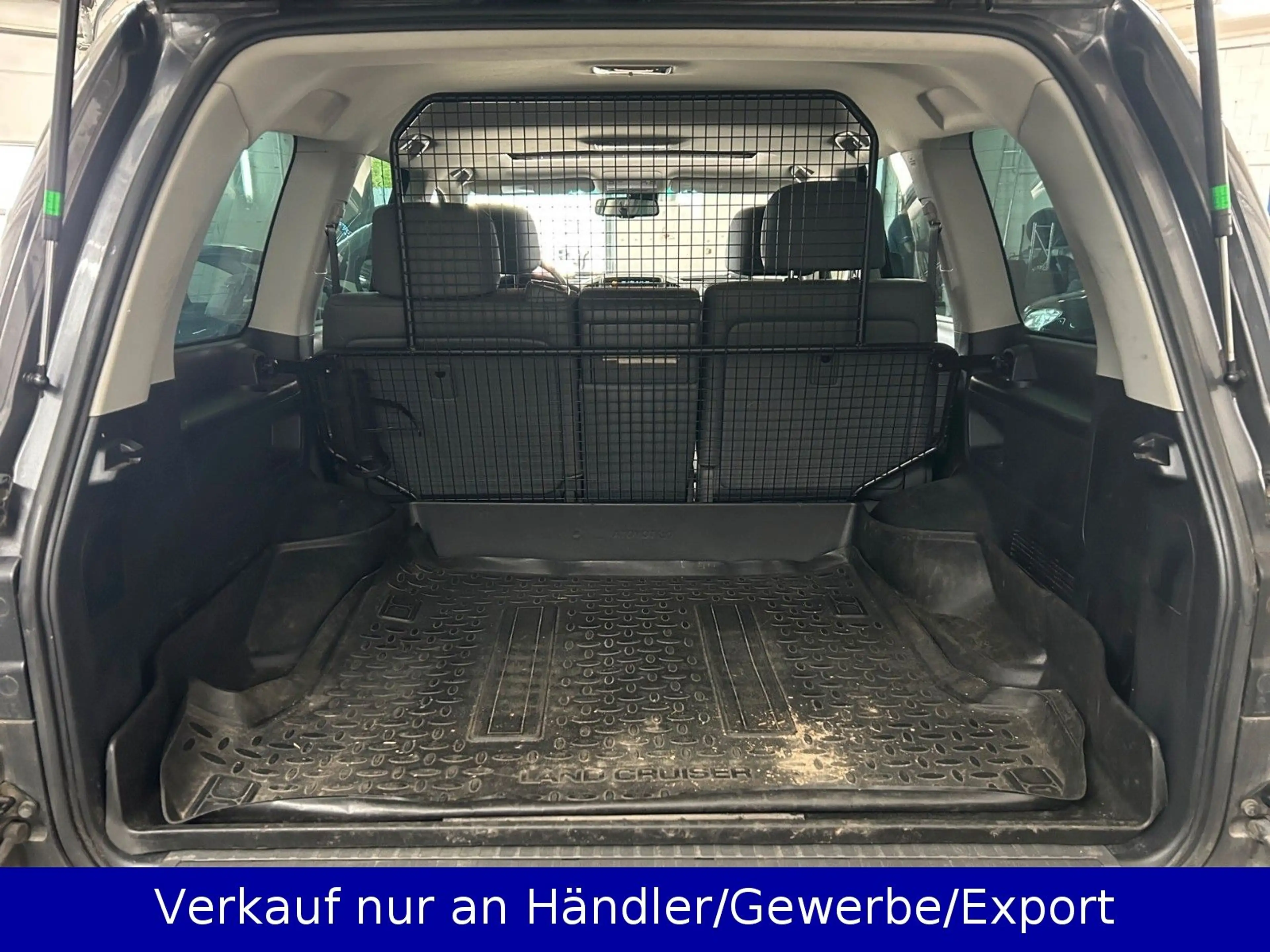 Toyota Land Cruiser 4.5V8 4x4 Automatik Leder Pano AHK — photo 8