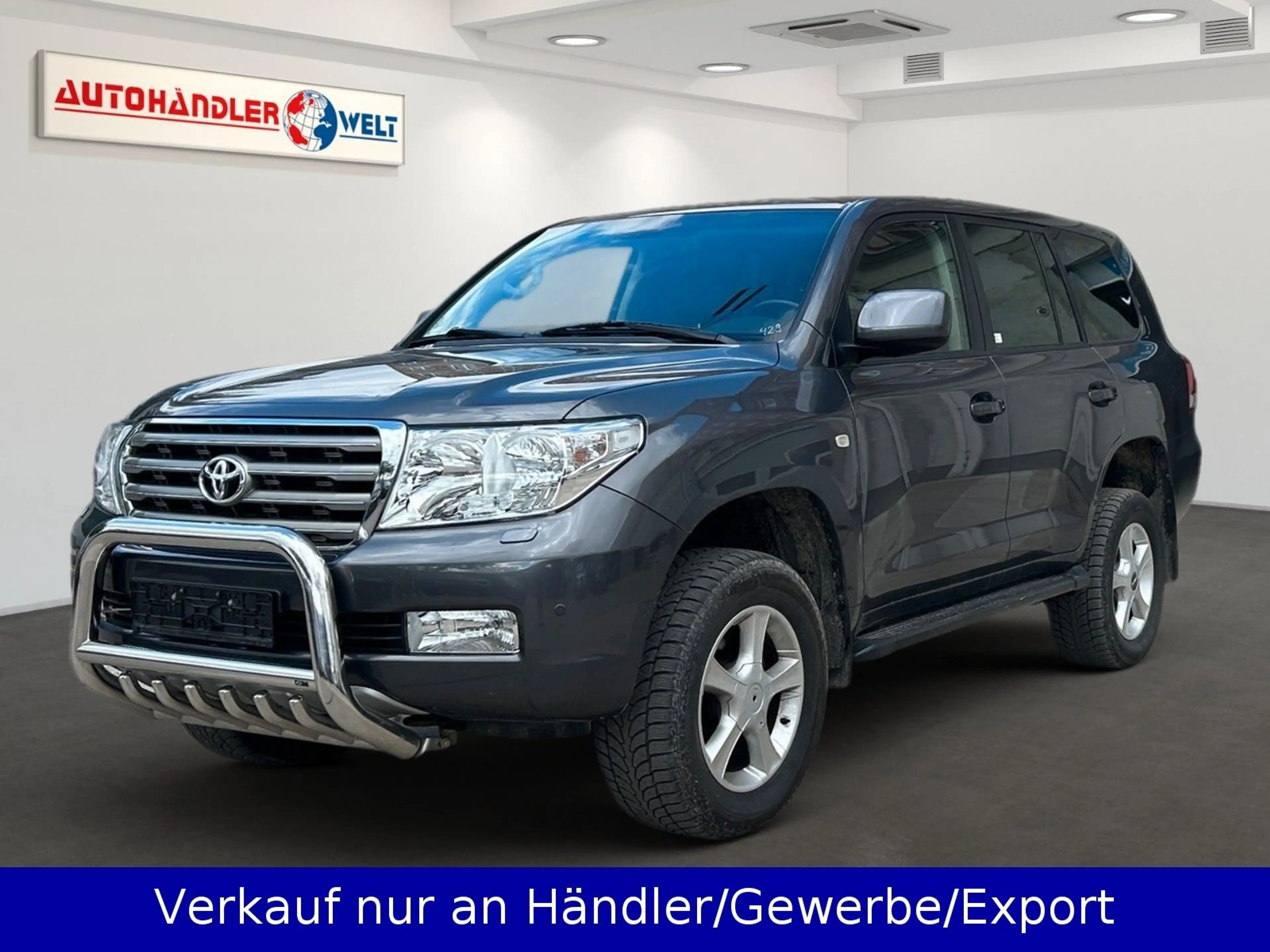 Toyota Land Cruiser 4.5V8 4x4 Automatik Leder Pano AHK