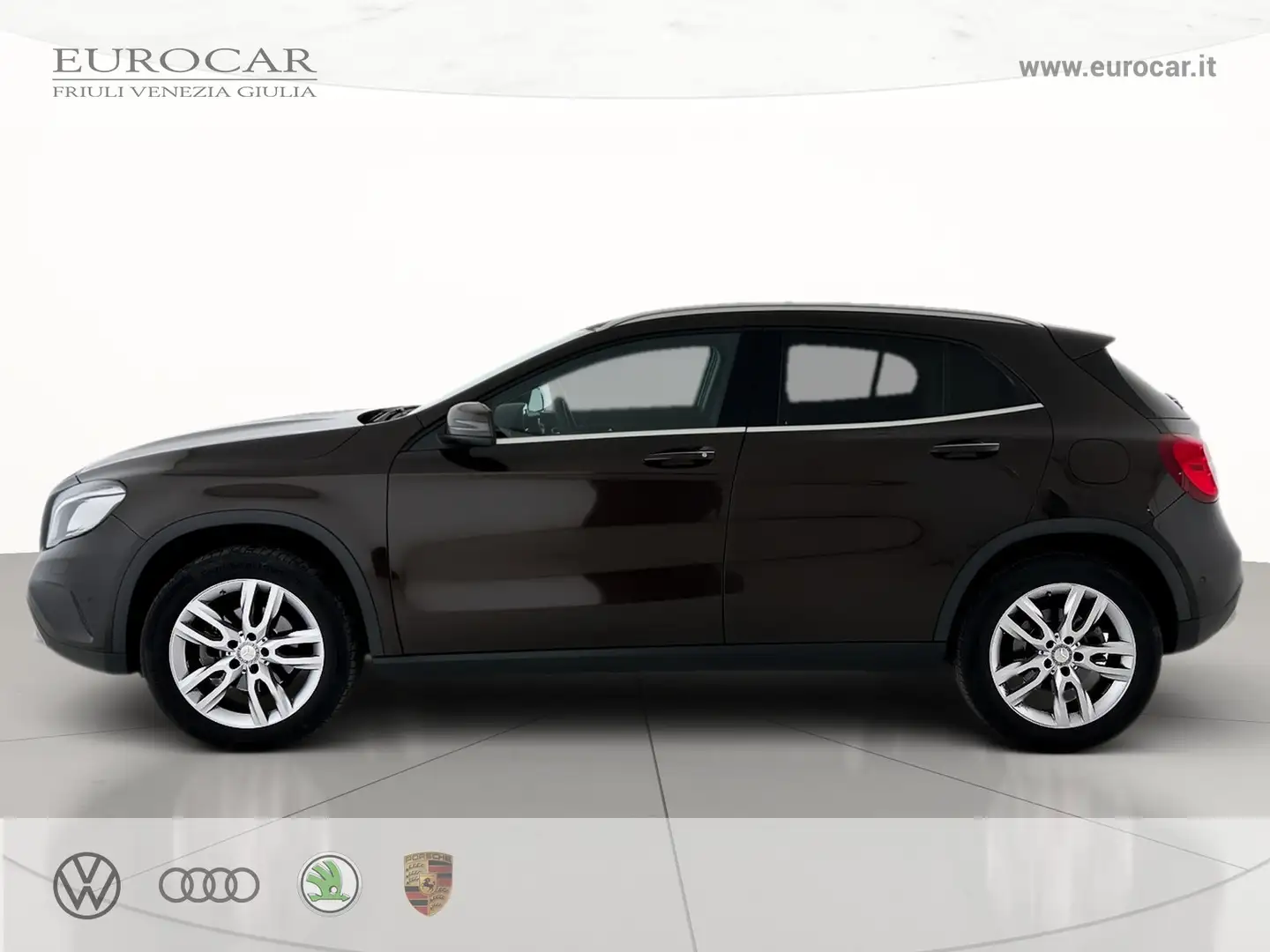 Mercedes-Benz GLA 220 220 d (cdi) executive 4matic 170cv auto Braun - 2