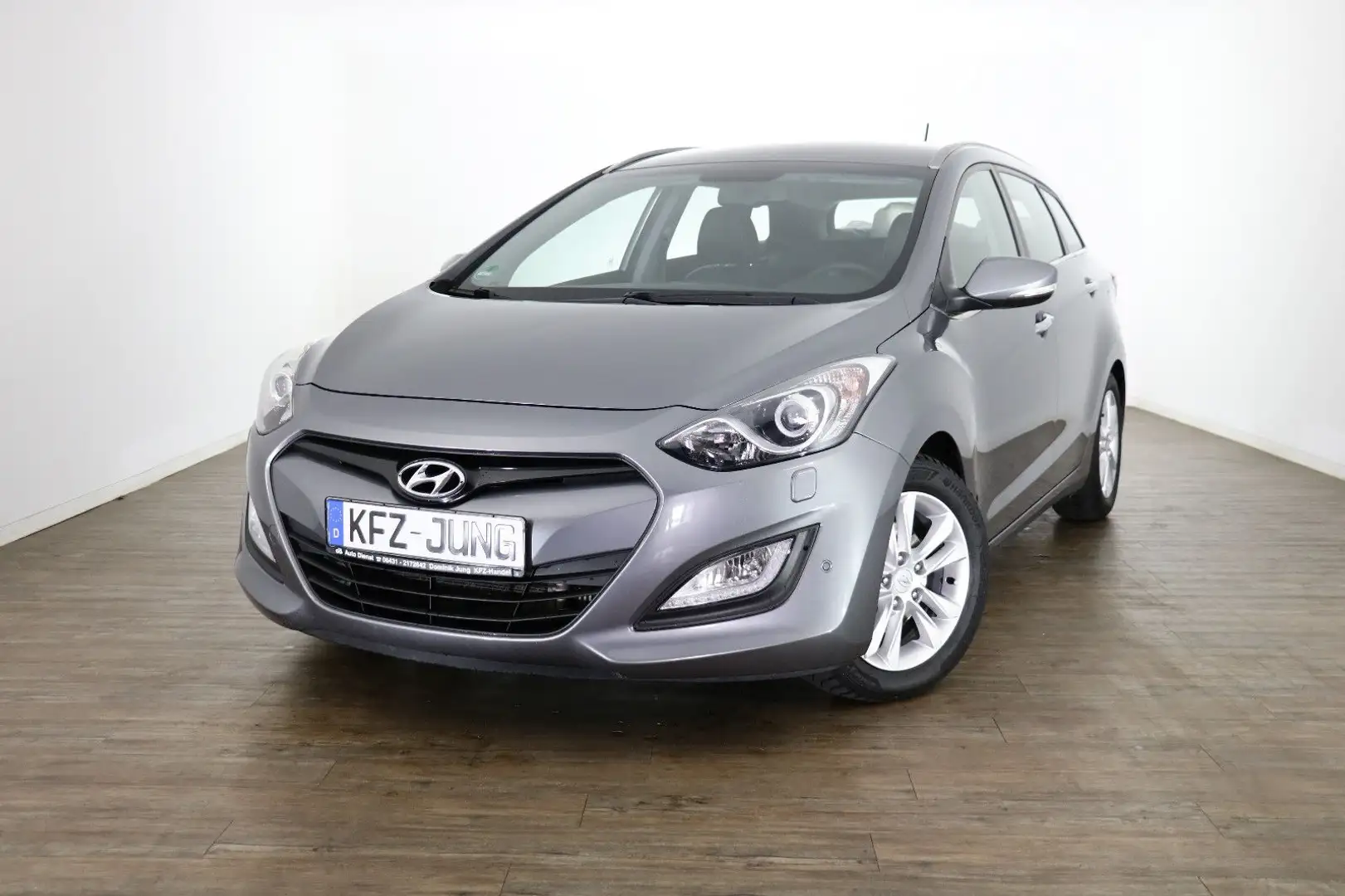 Hyundai i30 cw Style*Xenon*NAVI*Parkhilfe*HU/AU+Service* Gris - 2