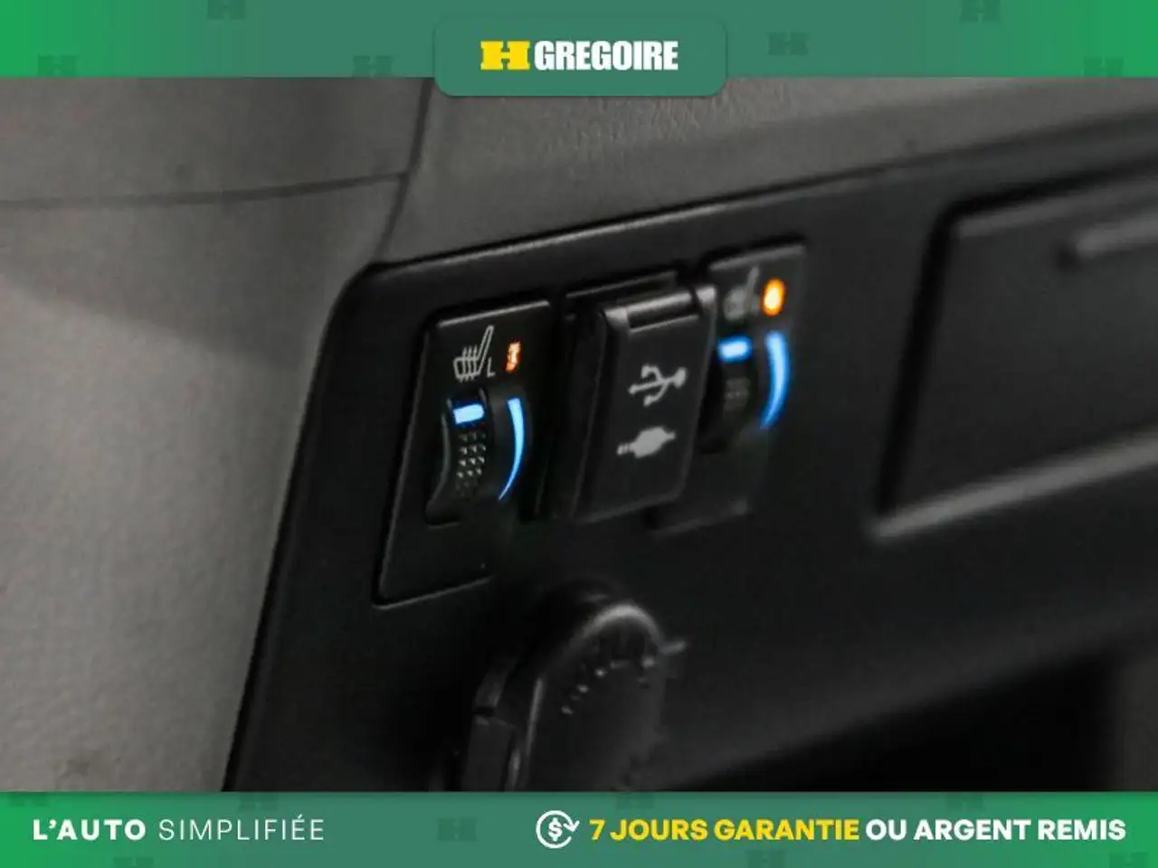 Toyota Sienna снимка Toyota Sienna